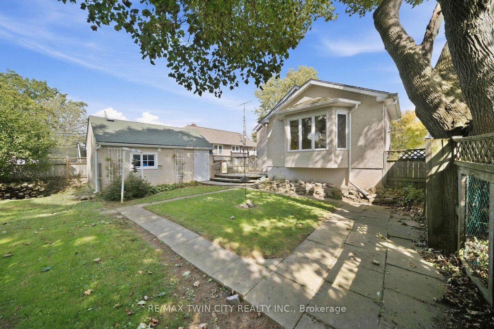 Photo 36 of 86 Forest Avenue, Port Colborne, Sugarloaf — HOMEH