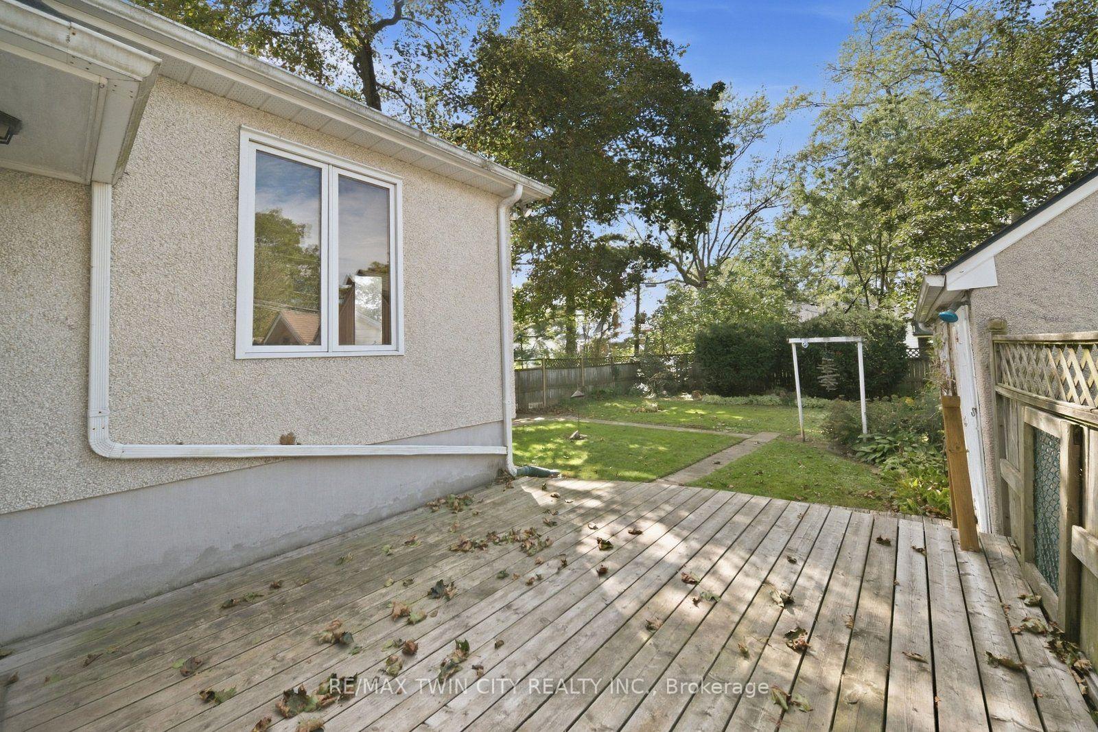 Photo 40 of 86 Forest Avenue, Port Colborne, Sugarloaf — HOMEH