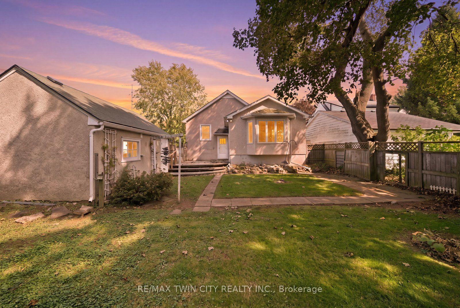 Photo 43 of 86 Forest Avenue, Port Colborne, Sugarloaf — HOMEH
