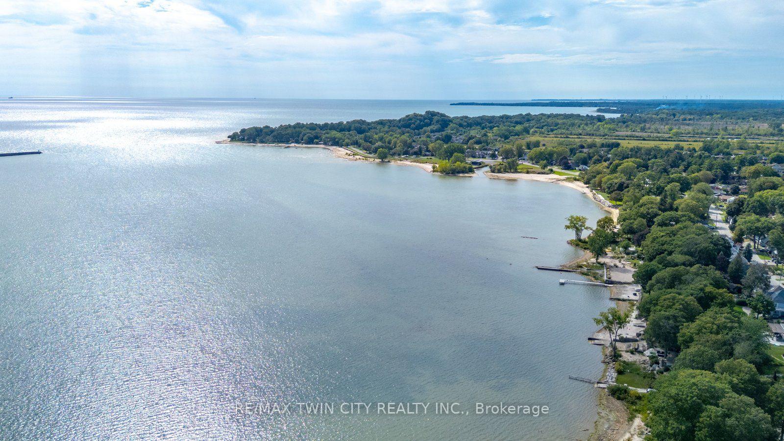 Photo 48 of 86 Forest Avenue, Port Colborne, Sugarloaf — HOMEH