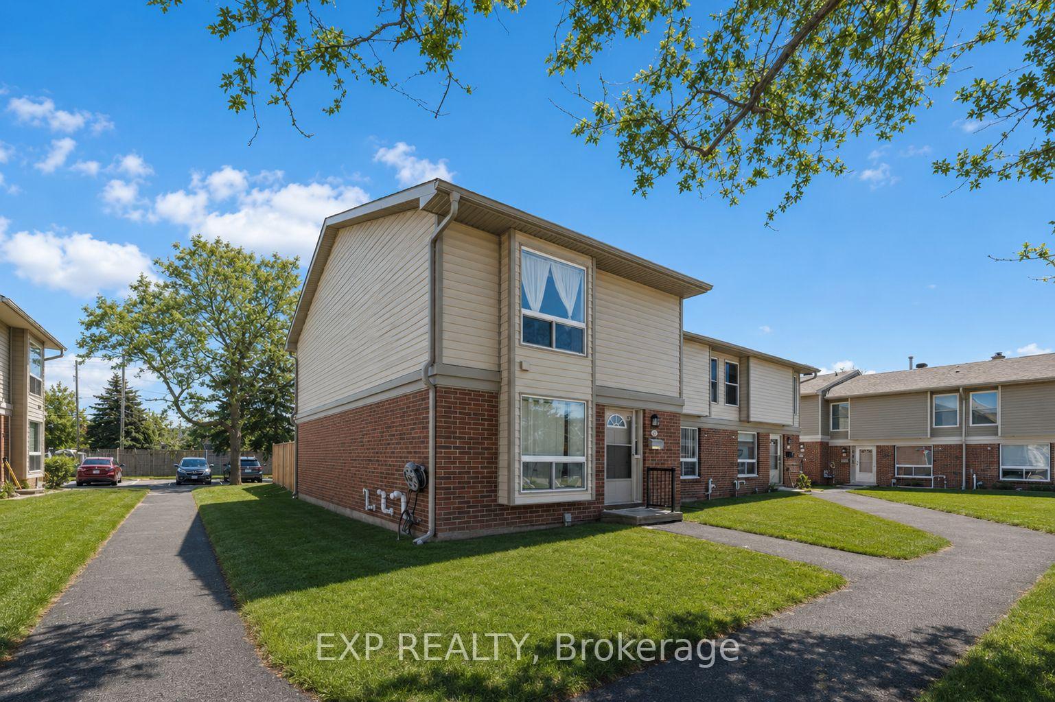 Photo 2 of Unit 38, 820 Cahill Drive W, Ottawa, Hunt Club — HOMEH