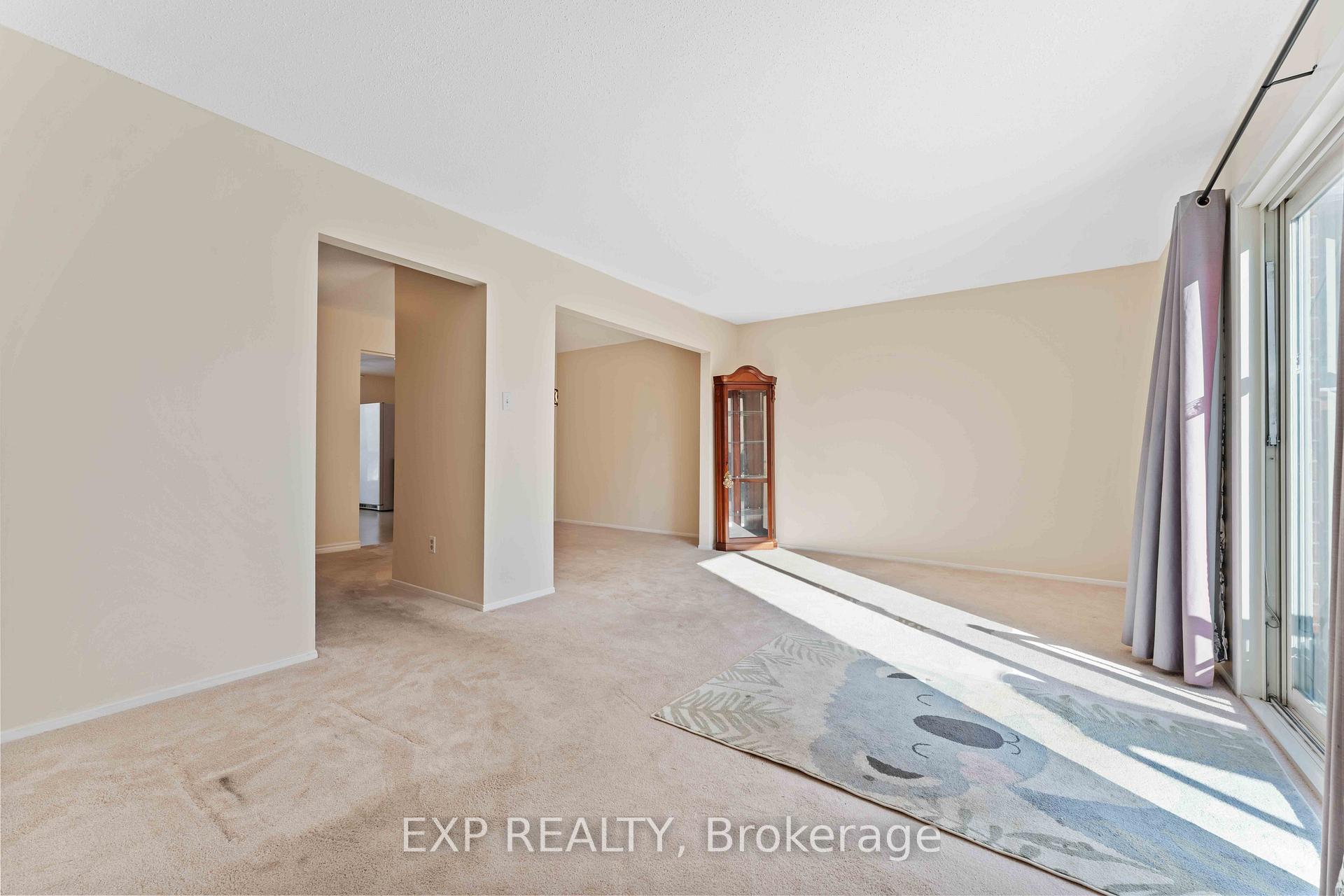 Photo 4 of Unit 38, 820 Cahill Drive W, Ottawa, Hunt Club — HOMEH