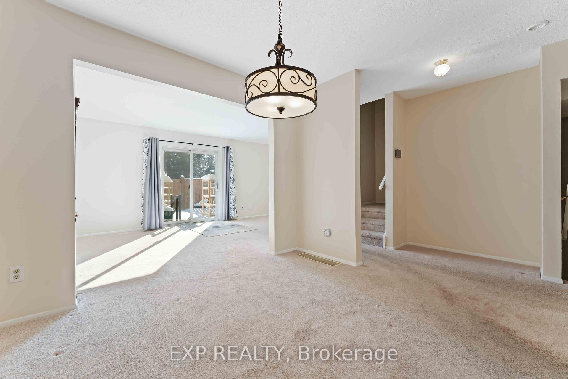 Photo 6 of Unit 38, 820 Cahill Drive W, Ottawa, Hunt Club — HOMEH