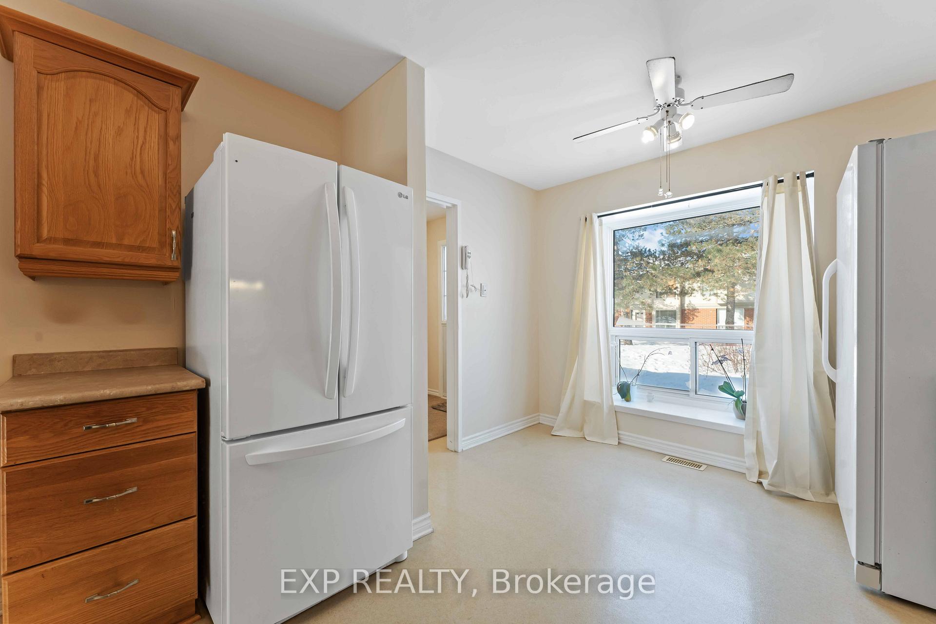 Photo 11 of Unit 38, 820 Cahill Drive W, Ottawa, Hunt Club — HOMEH