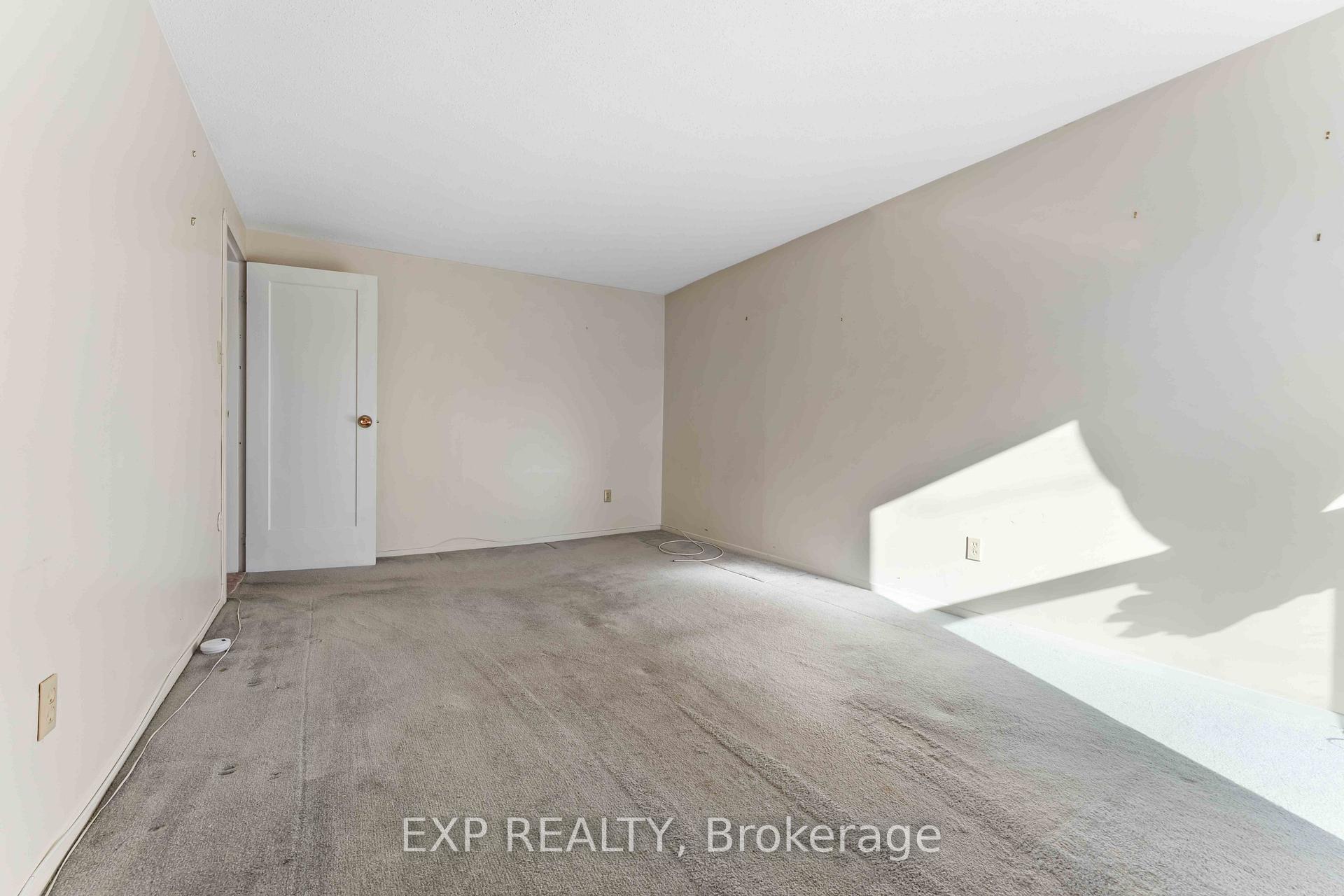 Photo 22 of Unit 38, 820 Cahill Drive W, Ottawa, Hunt Club — HOMEH