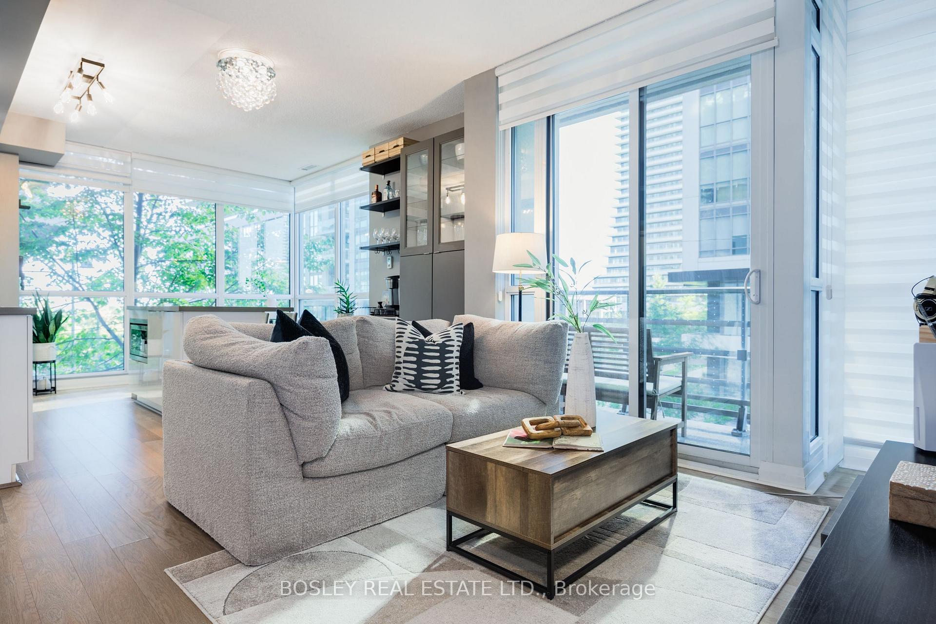 Photo 8 of Unit 215, 60 Annie Craig Drive, Etobicoke, Mimico — HOMEH