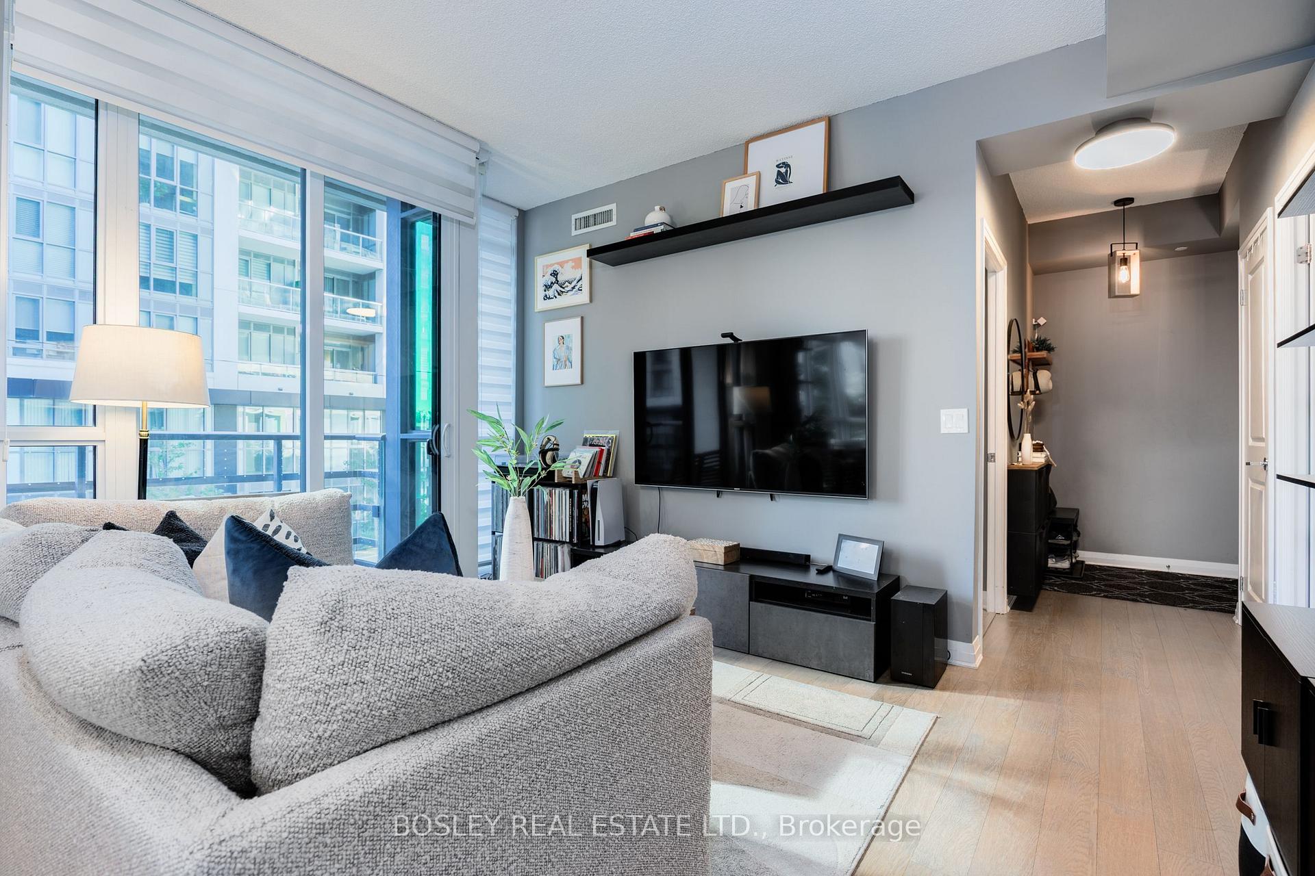 Photo 9 of Unit 215, 60 Annie Craig Drive, Etobicoke, Mimico — HOMEH