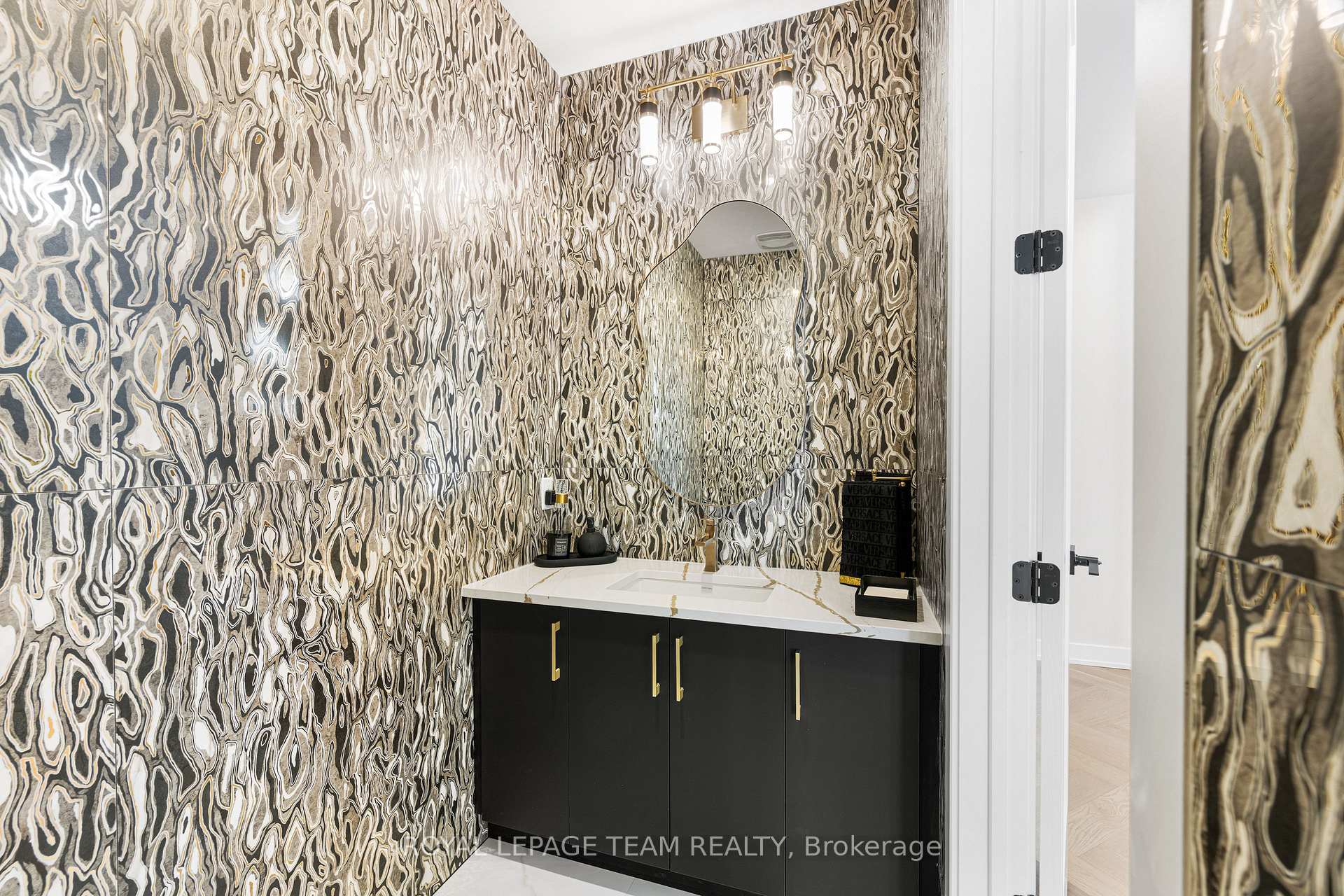 Photo 8 of 649 Bridgeport Avenue, Ottawa, Mahogany Community — HOMEH