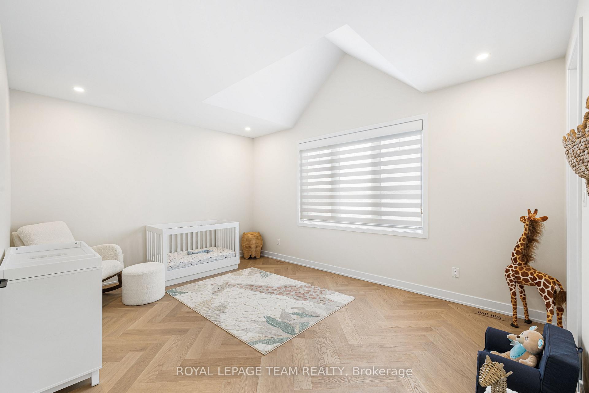 Photo 38 of 649 Bridgeport Avenue, Ottawa, Mahogany Community — HOMEH