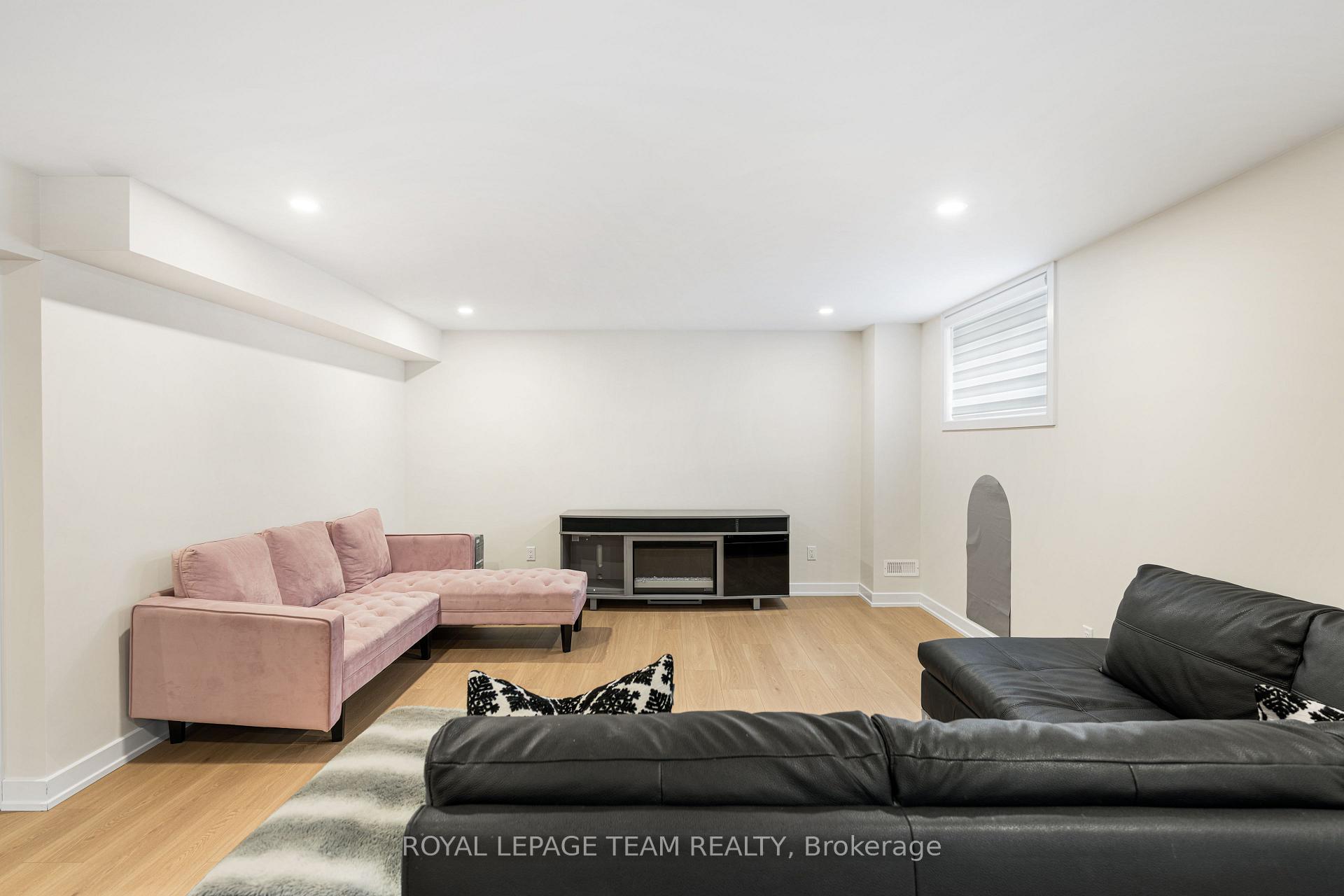 Photo 48 of 649 Bridgeport Avenue, Ottawa, Mahogany Community — HOMEH