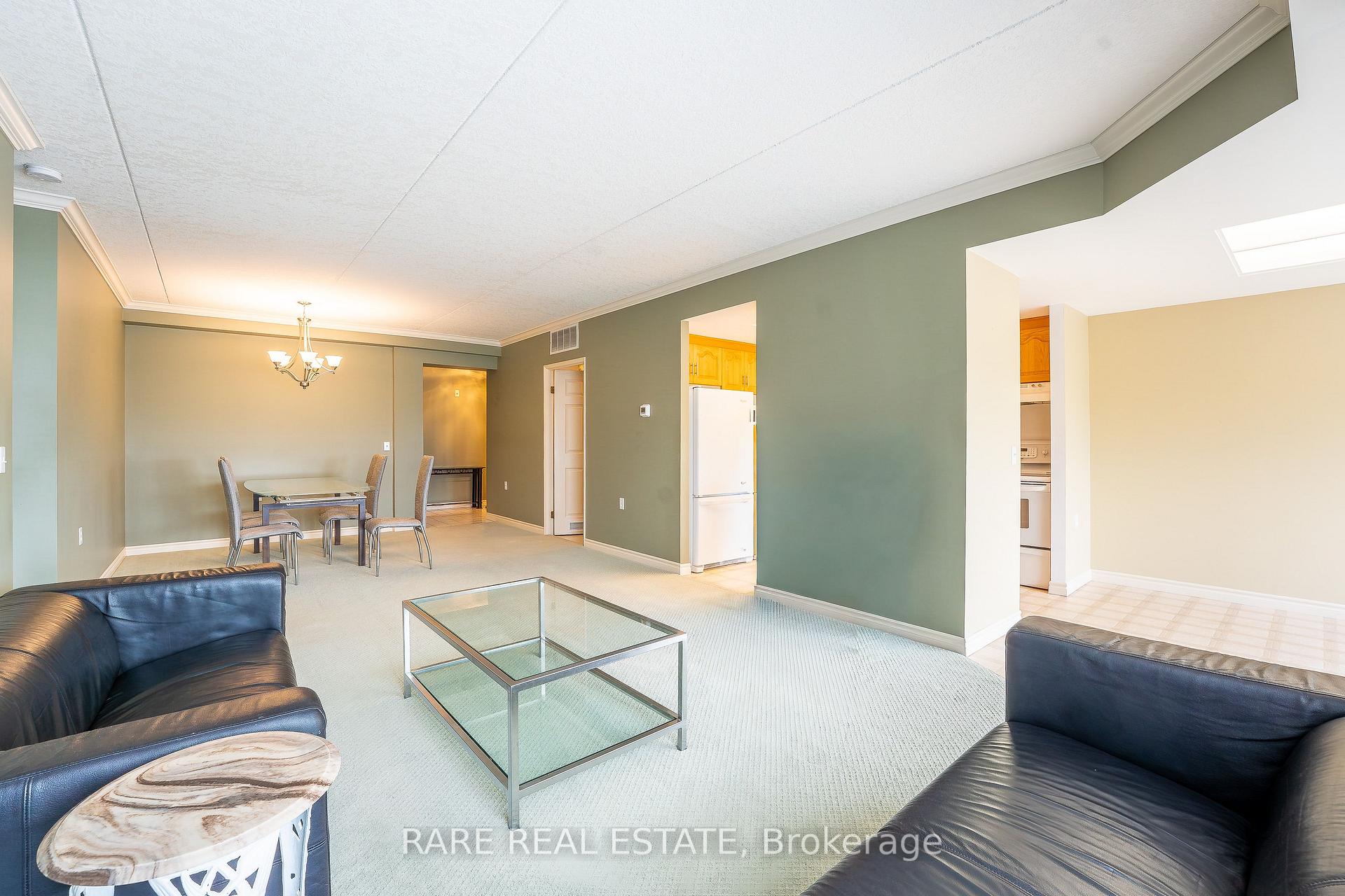 Photo 8 of Unit 403, 405 Erb Street W, Waterloo, Maple Hills — HOMEH
