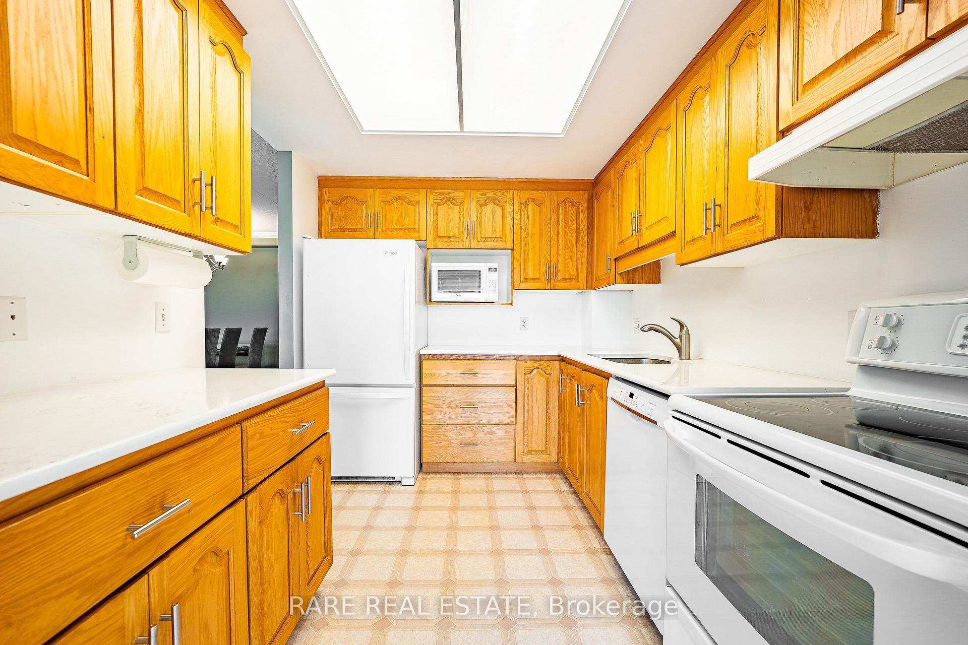 Photo 14 of Unit 403, 405 Erb Street W, Waterloo, Maple Hills — HOMEH