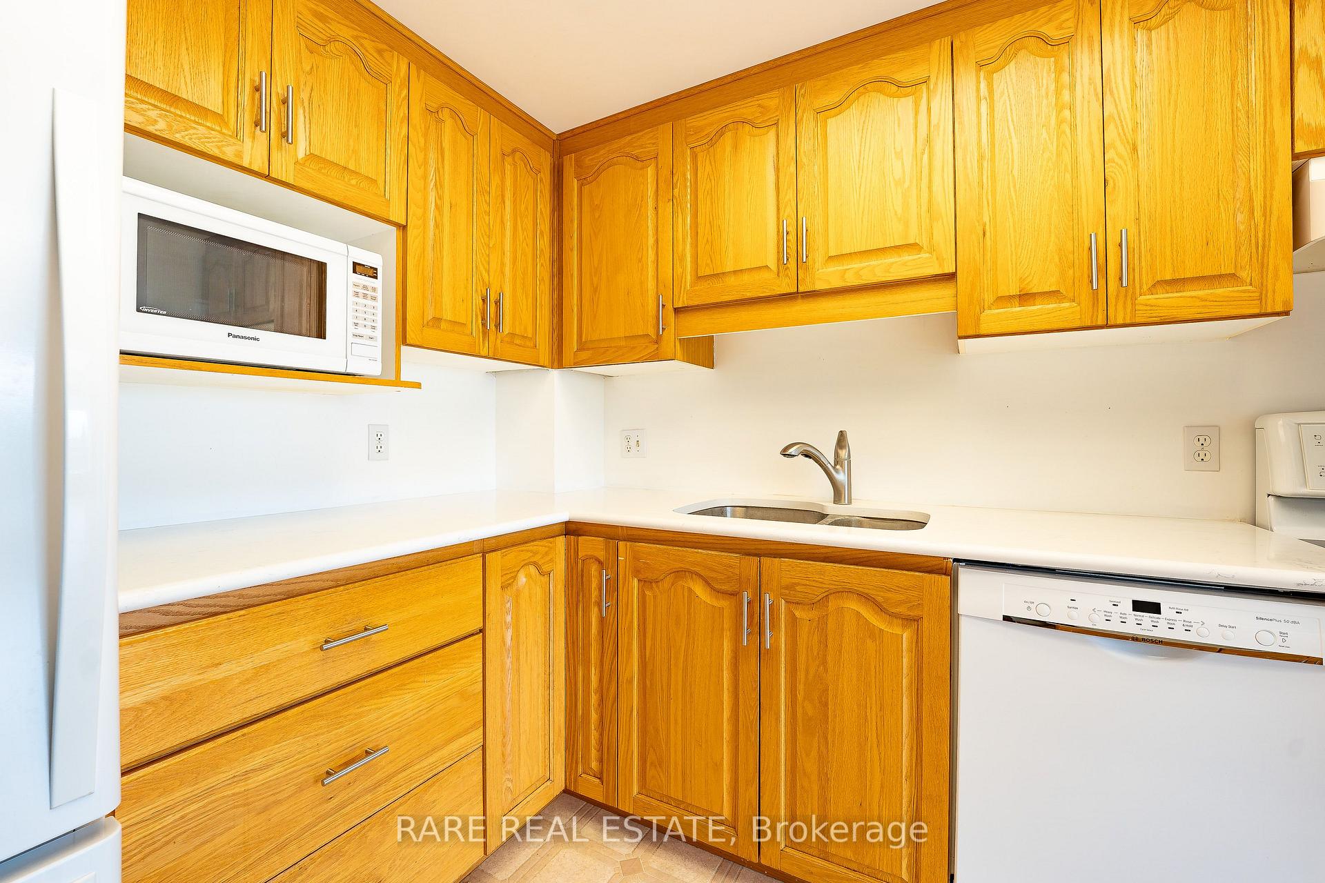 Photo 17 of Unit 403, 405 Erb Street W, Waterloo, Maple Hills — HOMEH