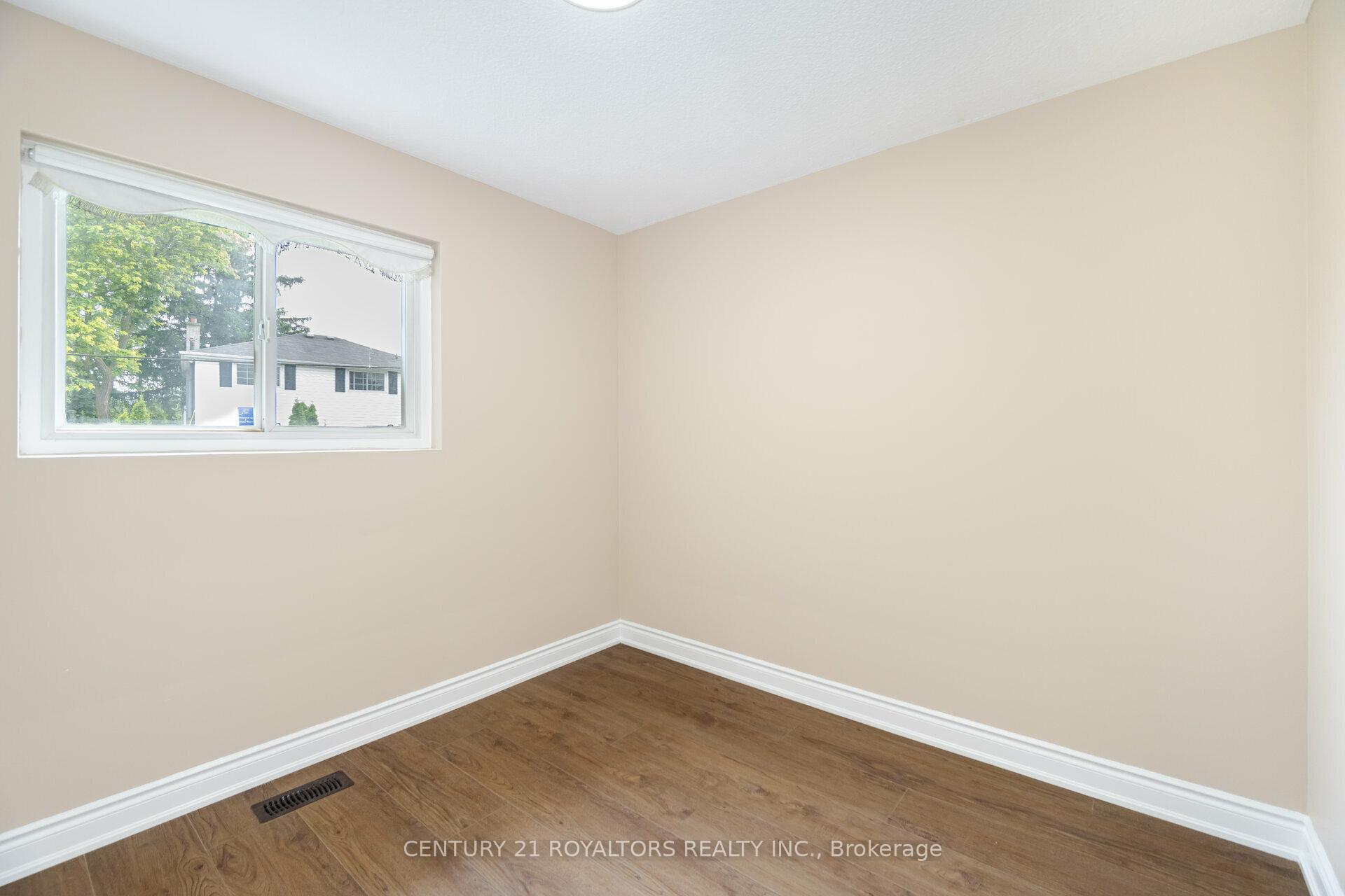 Photo 20 of 21 Jersey Avenue, Brampton, Bram East — HOMEH
