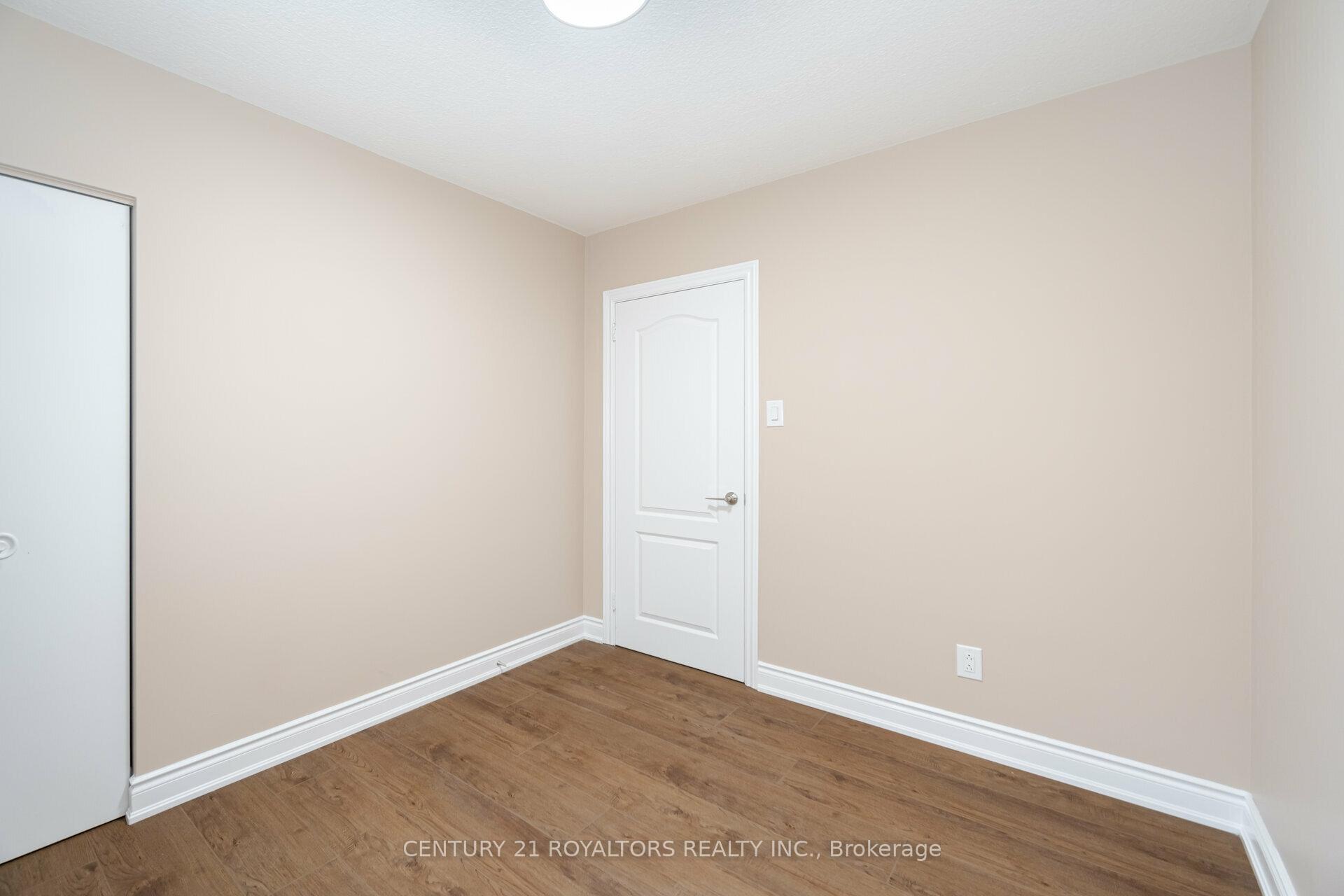 Photo 22 of 21 Jersey Avenue, Brampton, Bram East — HOMEH