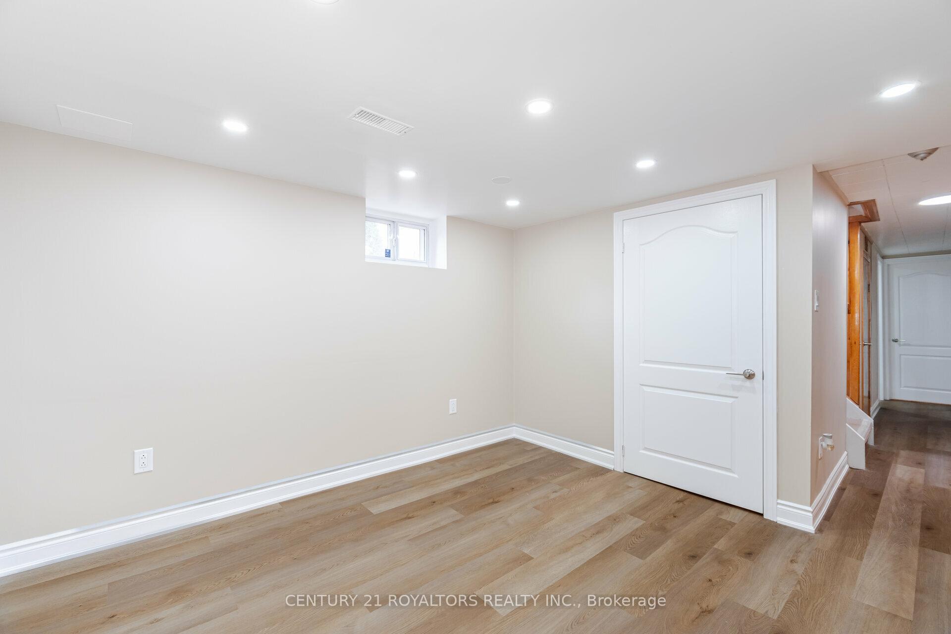Photo 27 of 21 Jersey Avenue, Brampton, Bram East — HOMEH