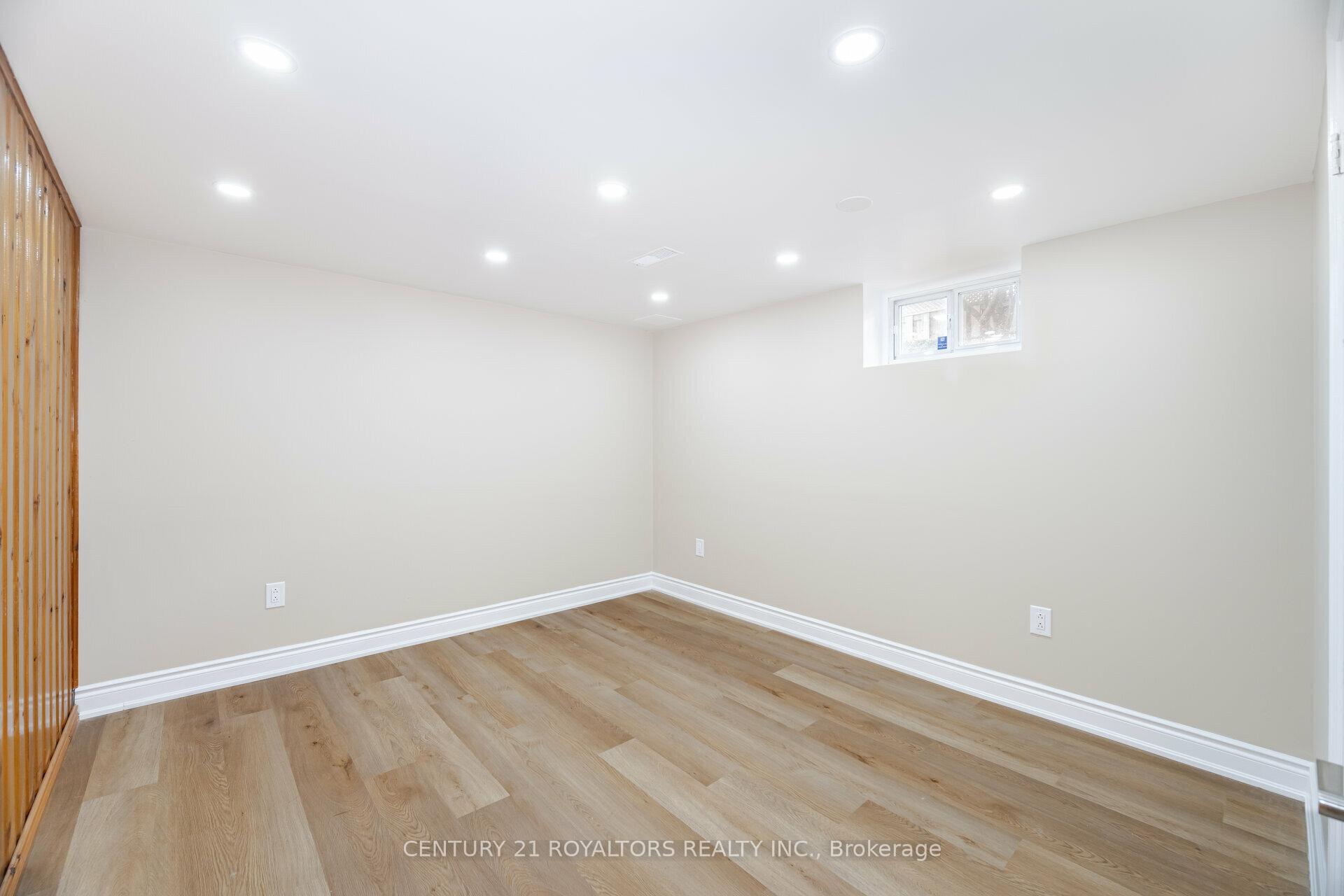 Photo 28 of 21 Jersey Avenue, Brampton, Bram East — HOMEH