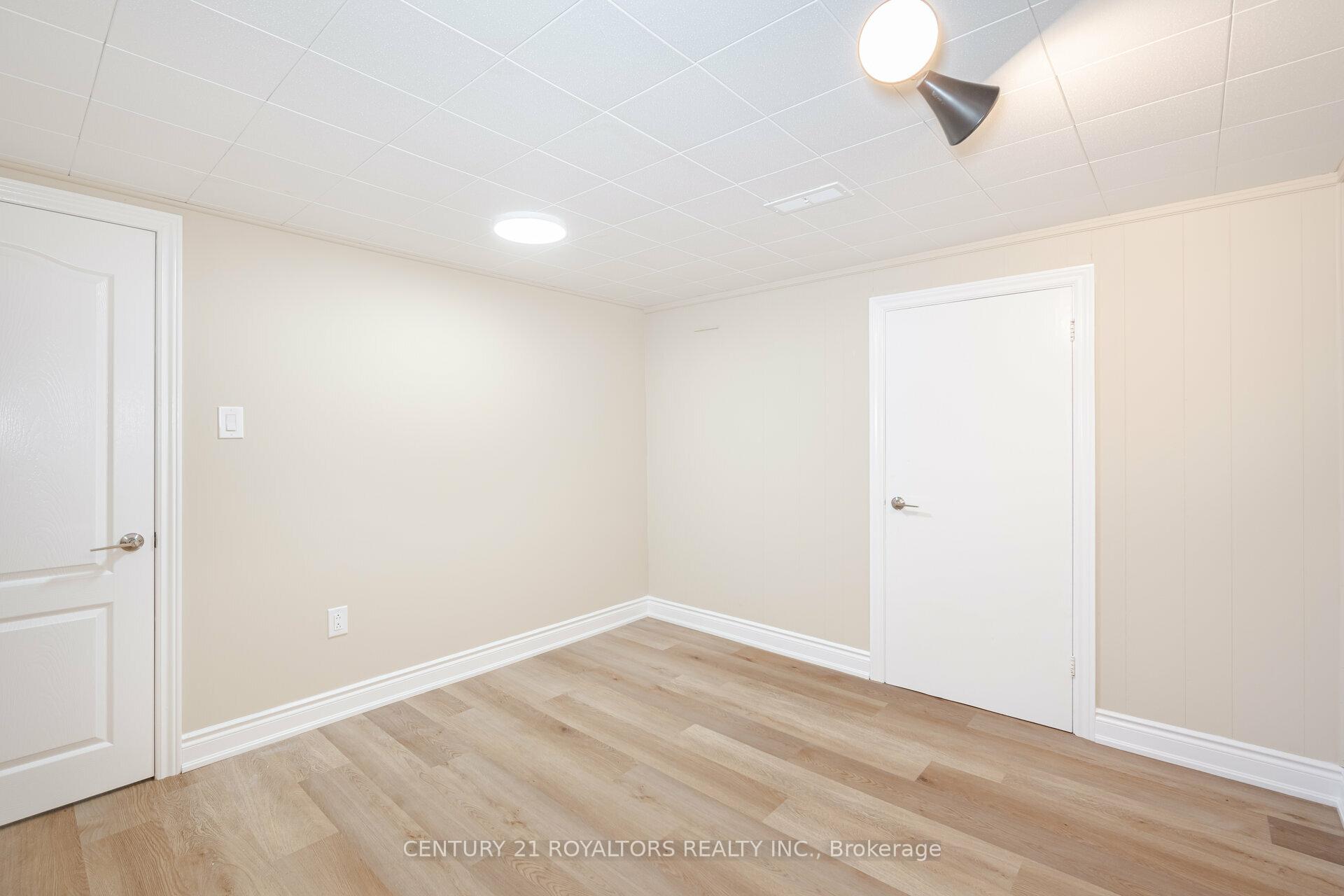 Photo 37 of 21 Jersey Avenue, Brampton, Bram East — HOMEH