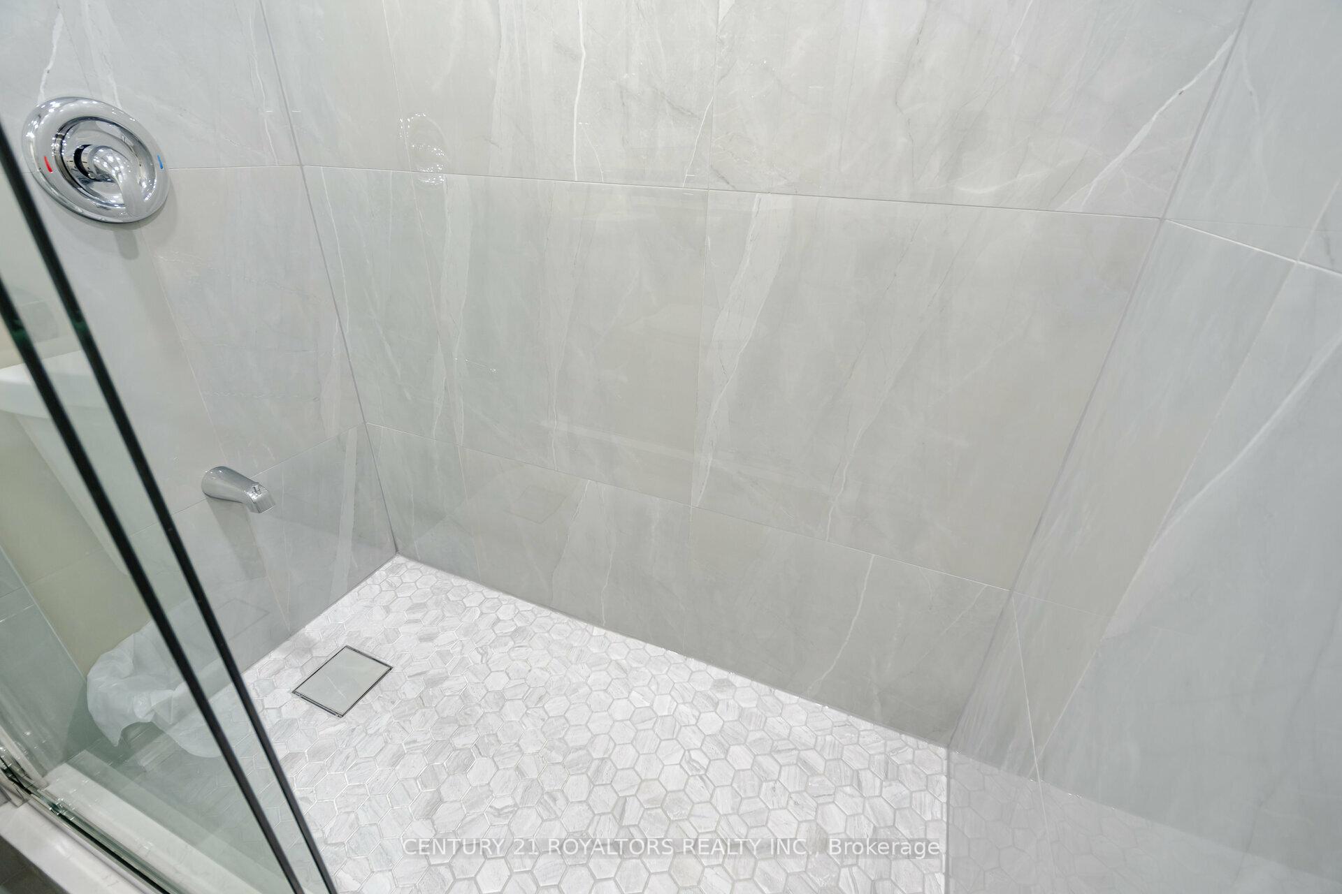 Photo 41 of 21 Jersey Avenue, Brampton, Bram East — HOMEH