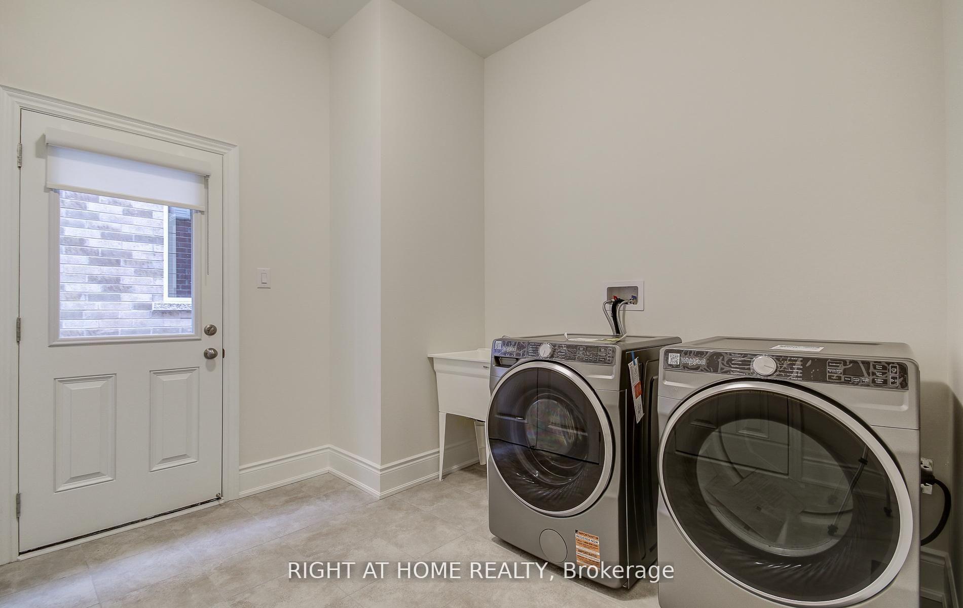 Photo 50 of 51 Lorrain Hand Crescent, Georgina, Keswick South — HOMEH