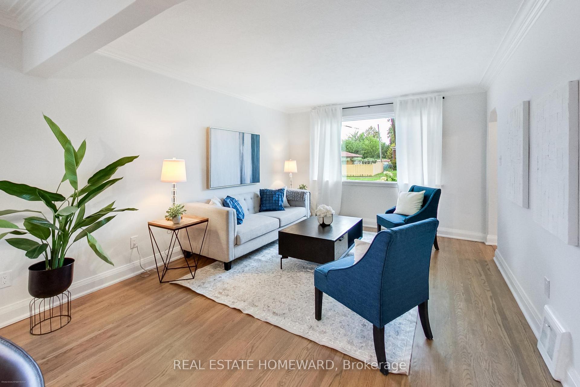 Photo 5 of 1 Bassett Avenue, Scarborough, Clairlea-Birchmount — HOMEH