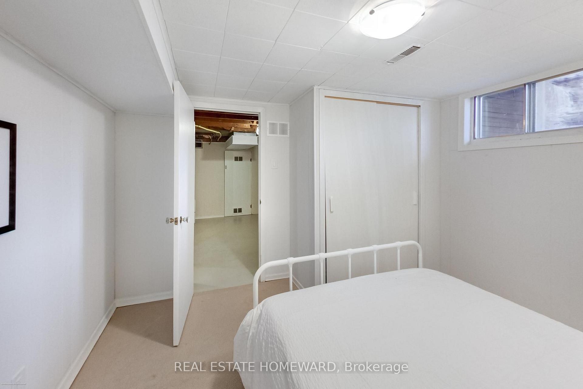 Photo 20 of 1 Bassett Avenue, Scarborough, Clairlea-Birchmount — HOMEH