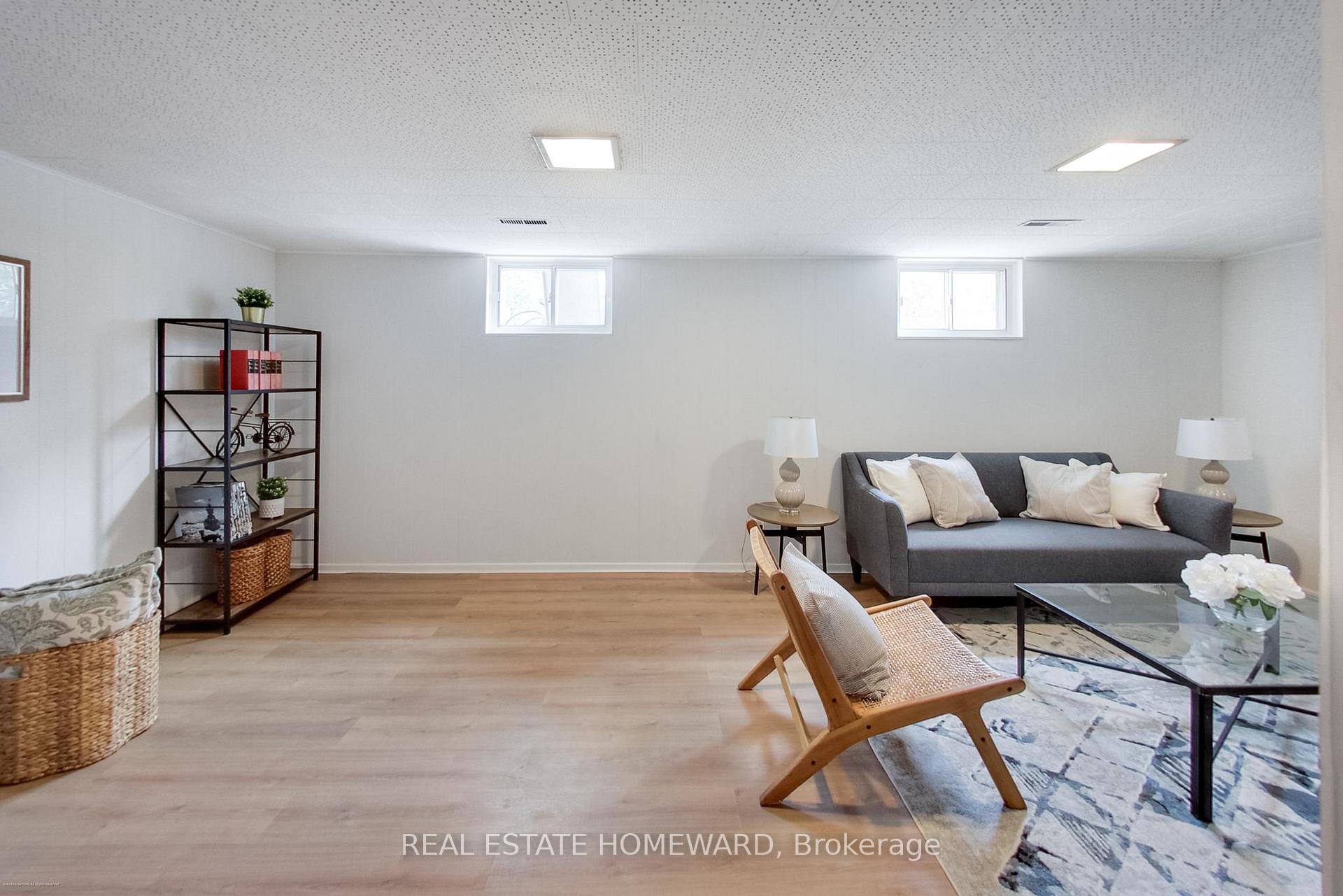 Photo 24 of 1 Bassett Avenue, Scarborough, Clairlea-Birchmount — HOMEH