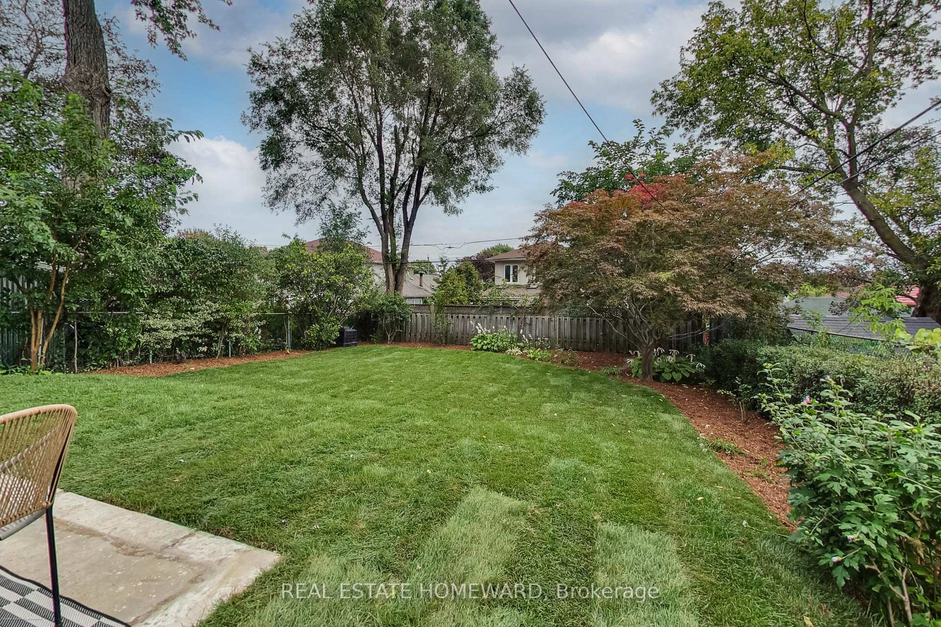 Photo 30 of 1 Bassett Avenue, Scarborough, Clairlea-Birchmount — HOMEH