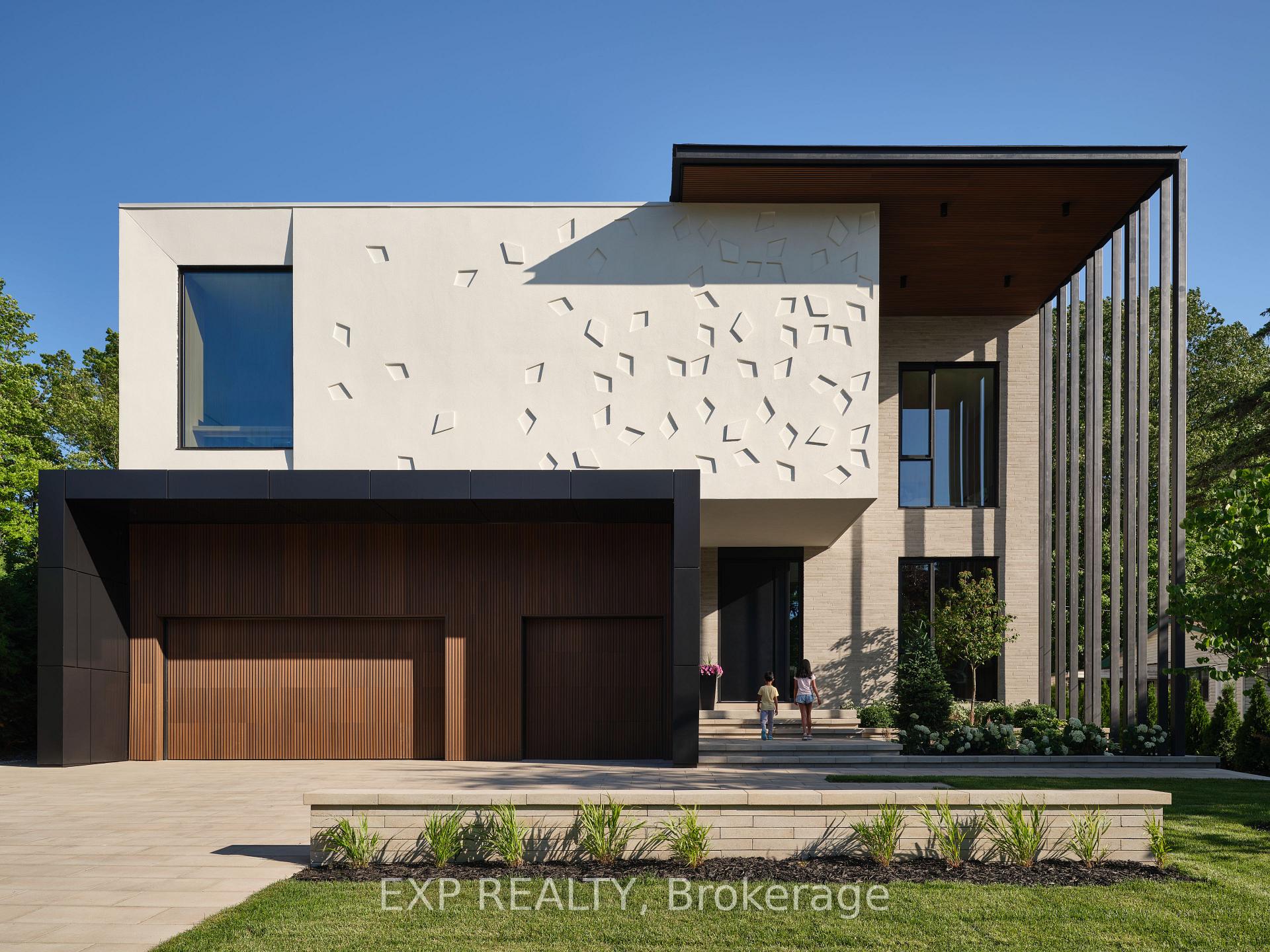 Photo 5 of 105 Park Crescent, Richmond Hill, Oak Ridges Lake Wilcox — HOMEH