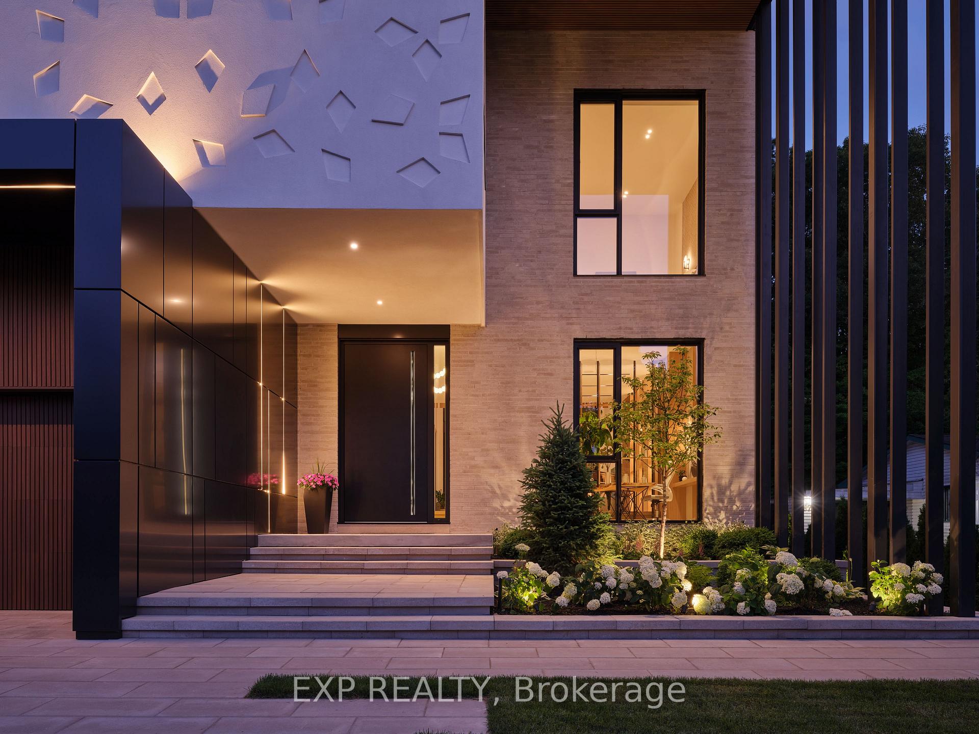 Photo 7 of 105 Park Crescent, Richmond Hill, Oak Ridges Lake Wilcox — HOMEH