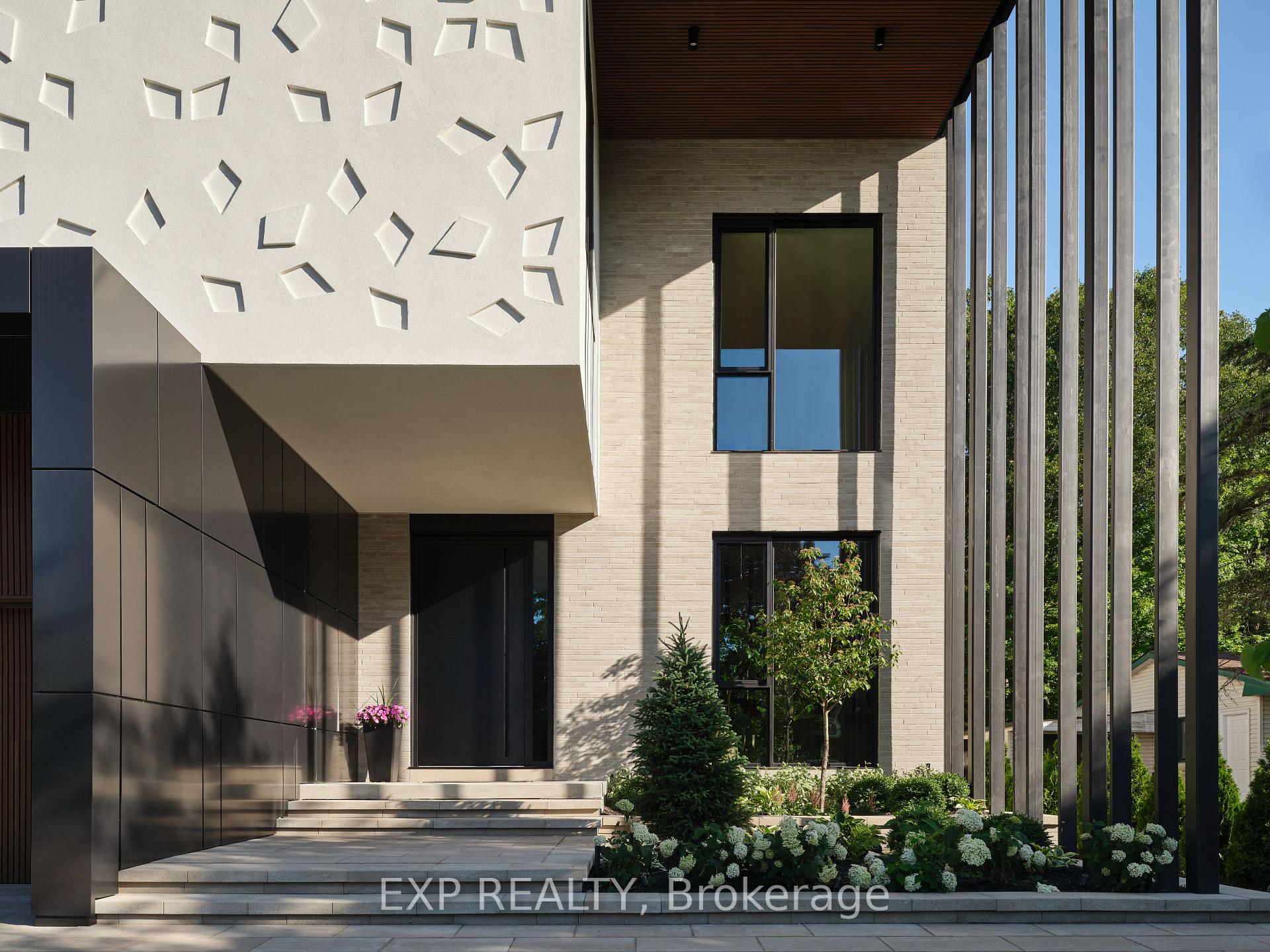 Photo 8 of 105 Park Crescent, Richmond Hill, Oak Ridges Lake Wilcox — HOMEH