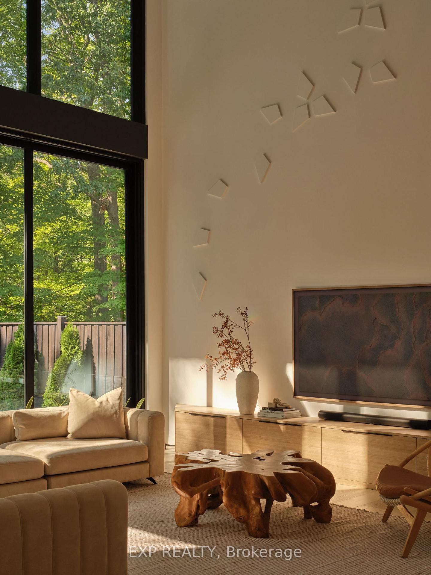 Photo 12 of 105 Park Crescent, Richmond Hill, Oak Ridges Lake Wilcox — HOMEH