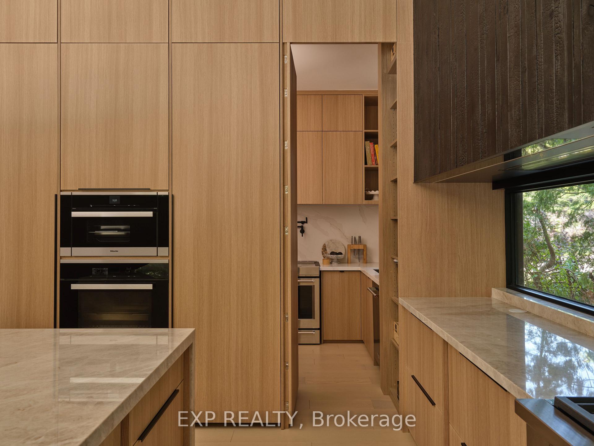 Photo 23 of 105 Park Crescent, Richmond Hill, Oak Ridges Lake Wilcox — HOMEH