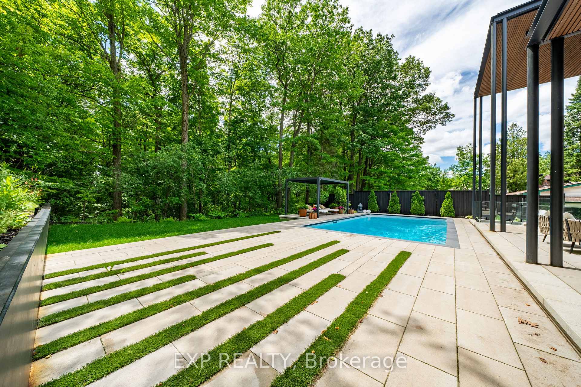 Photo 44 of 105 Park Crescent, Richmond Hill, Oak Ridges Lake Wilcox — HOMEH