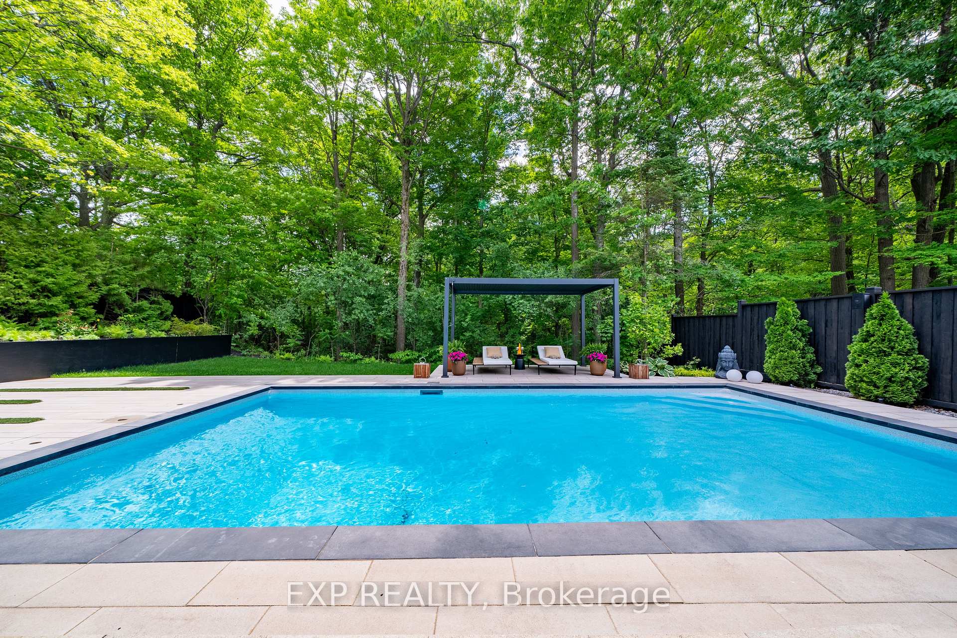 Photo 45 of 105 Park Crescent, Richmond Hill, Oak Ridges Lake Wilcox — HOMEH