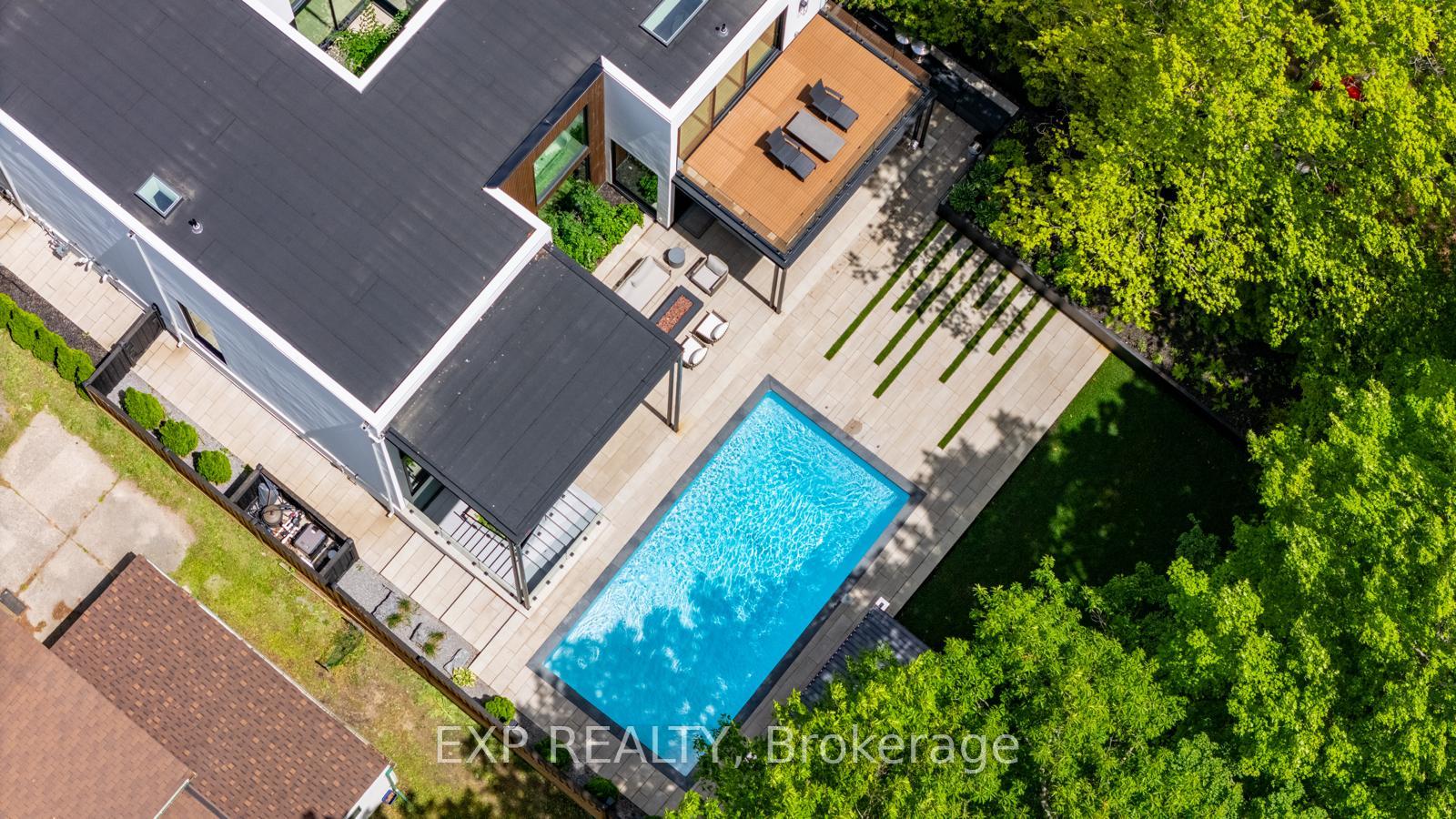 Photo 47 of 105 Park Crescent, Richmond Hill, Oak Ridges Lake Wilcox — HOMEH