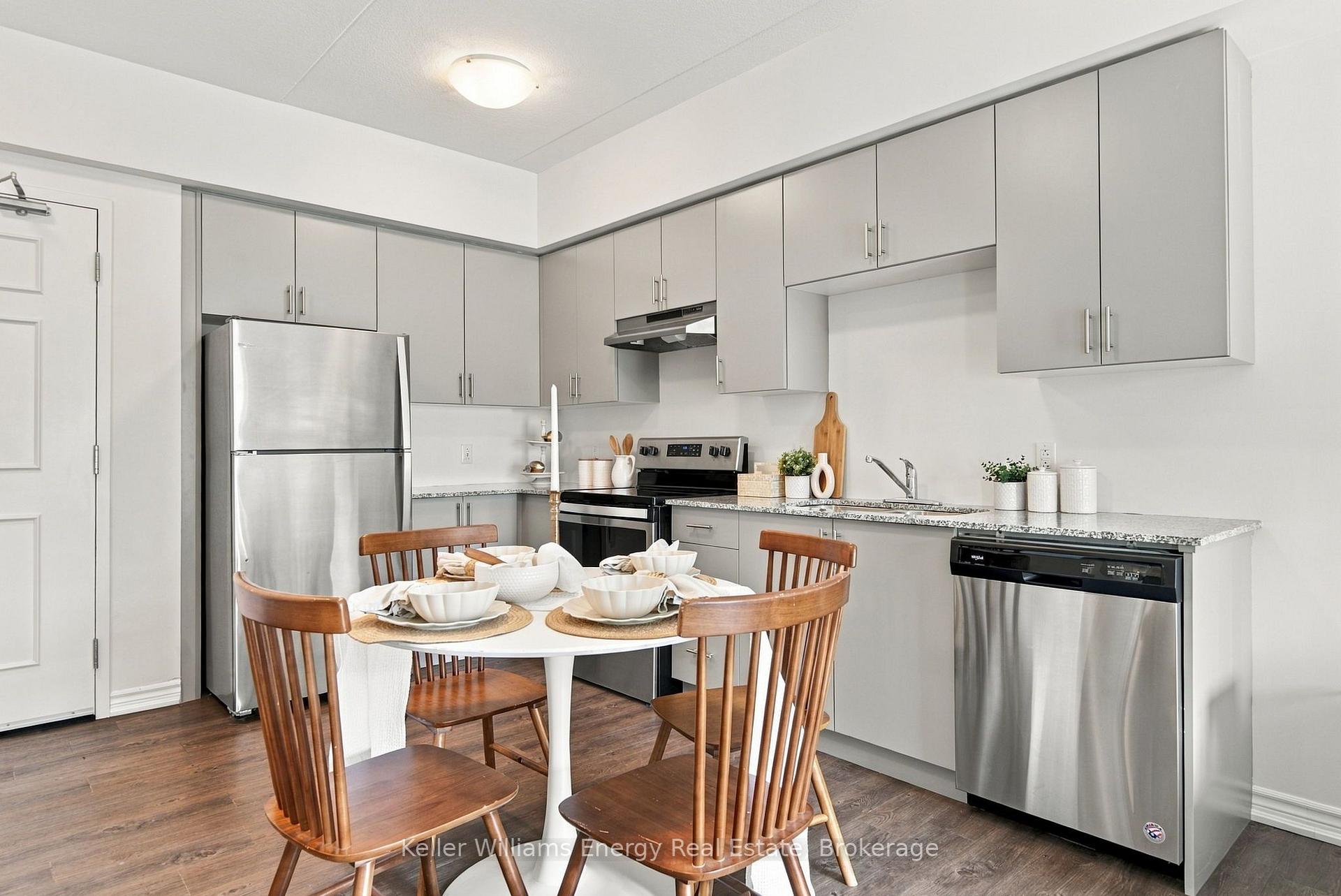 Photo 5 of Unit 113, 290 Liberty Street N, Clarington, Bowmanville — HOMEH