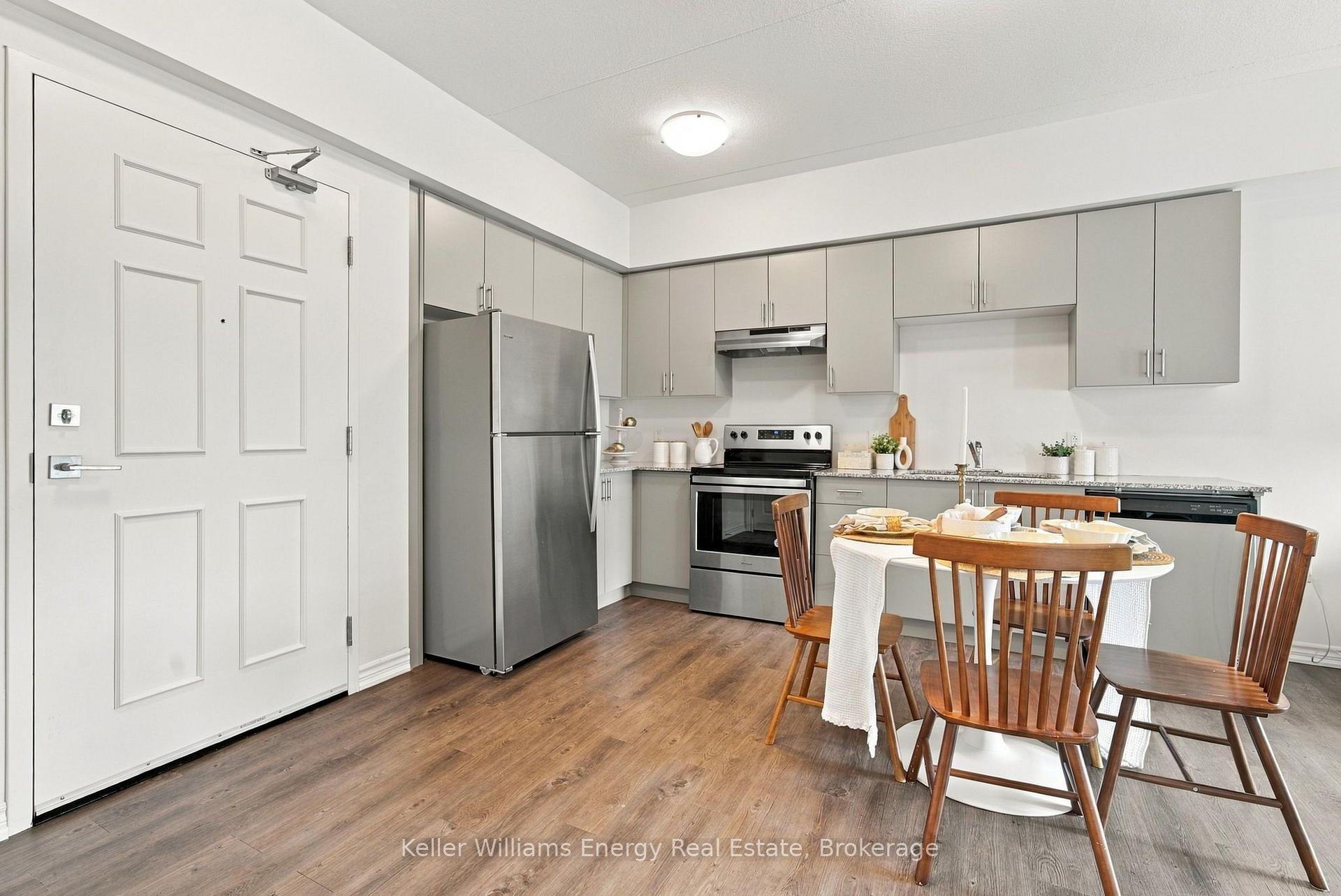Photo 7 of Unit 113, 290 Liberty Street N, Clarington, Bowmanville — HOMEH