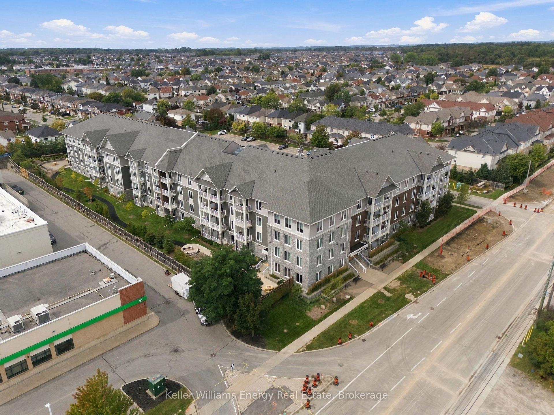 Photo 23 of Unit 113, 290 Liberty Street N, Clarington, Bowmanville — HOMEH