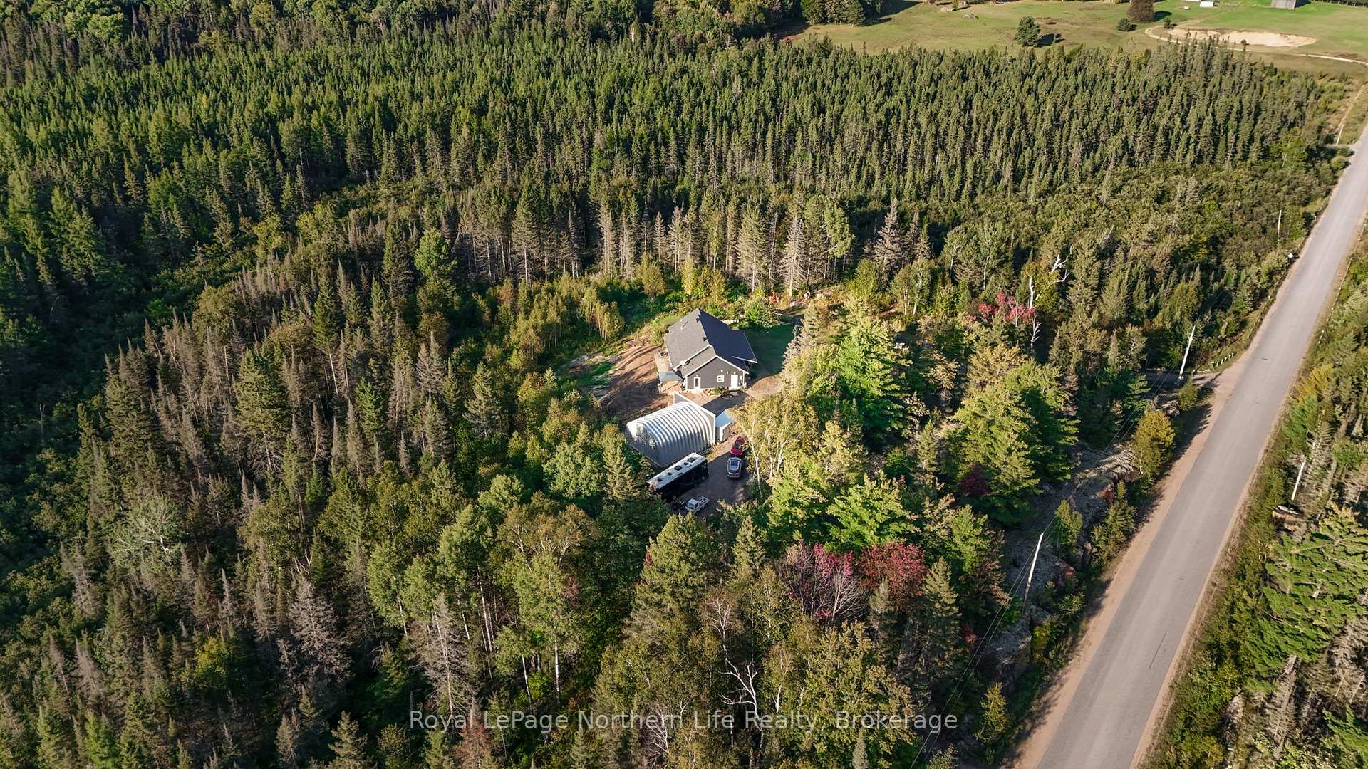Photo 6 of 880 Memorial Park Drive E, Powassan — HOMEH