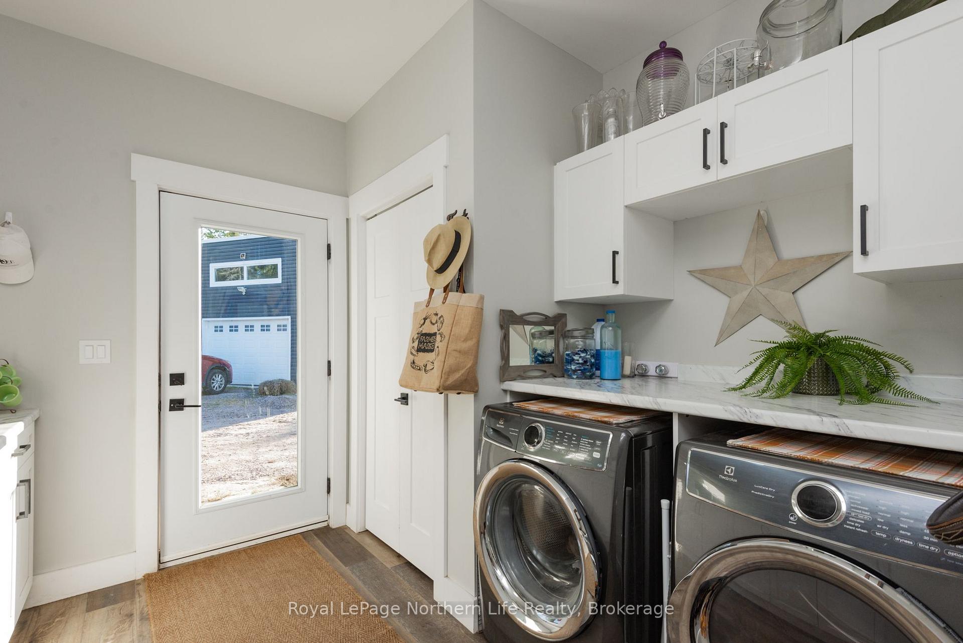 Photo 30 of 880 Memorial Park Drive E, Powassan — HOMEH