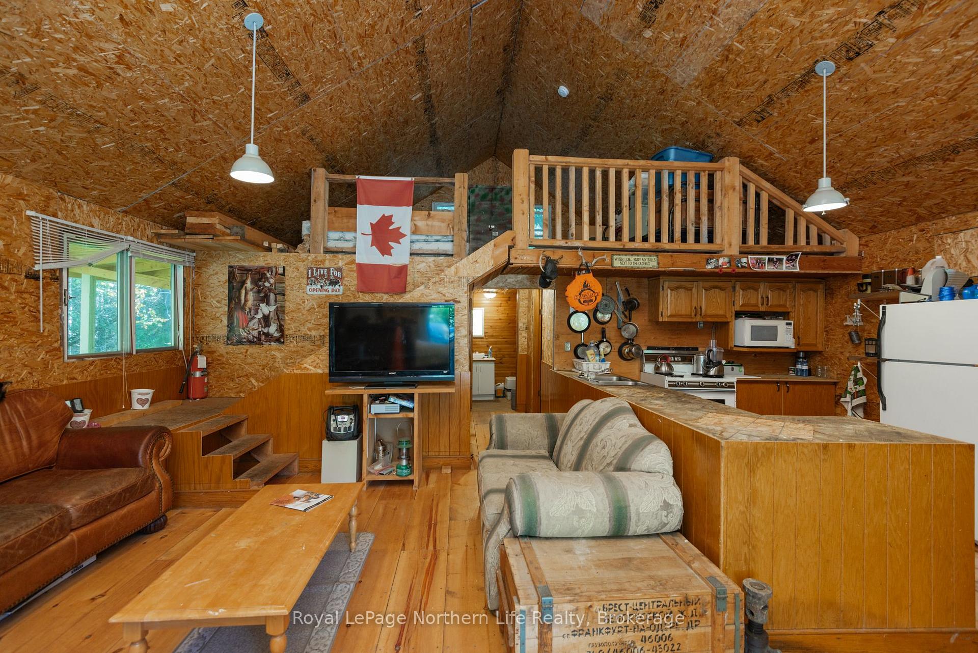 Photo 40 of 880 Memorial Park Drive E, Powassan — HOMEH