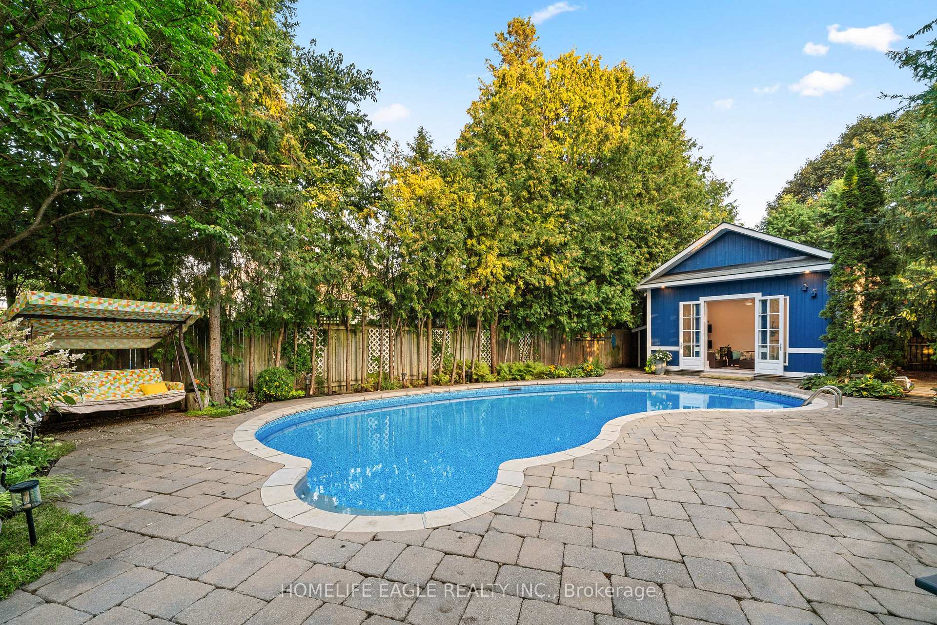 Photo 10 of 93 Hillview Road, Aurora, Aurora Village — HOMEH