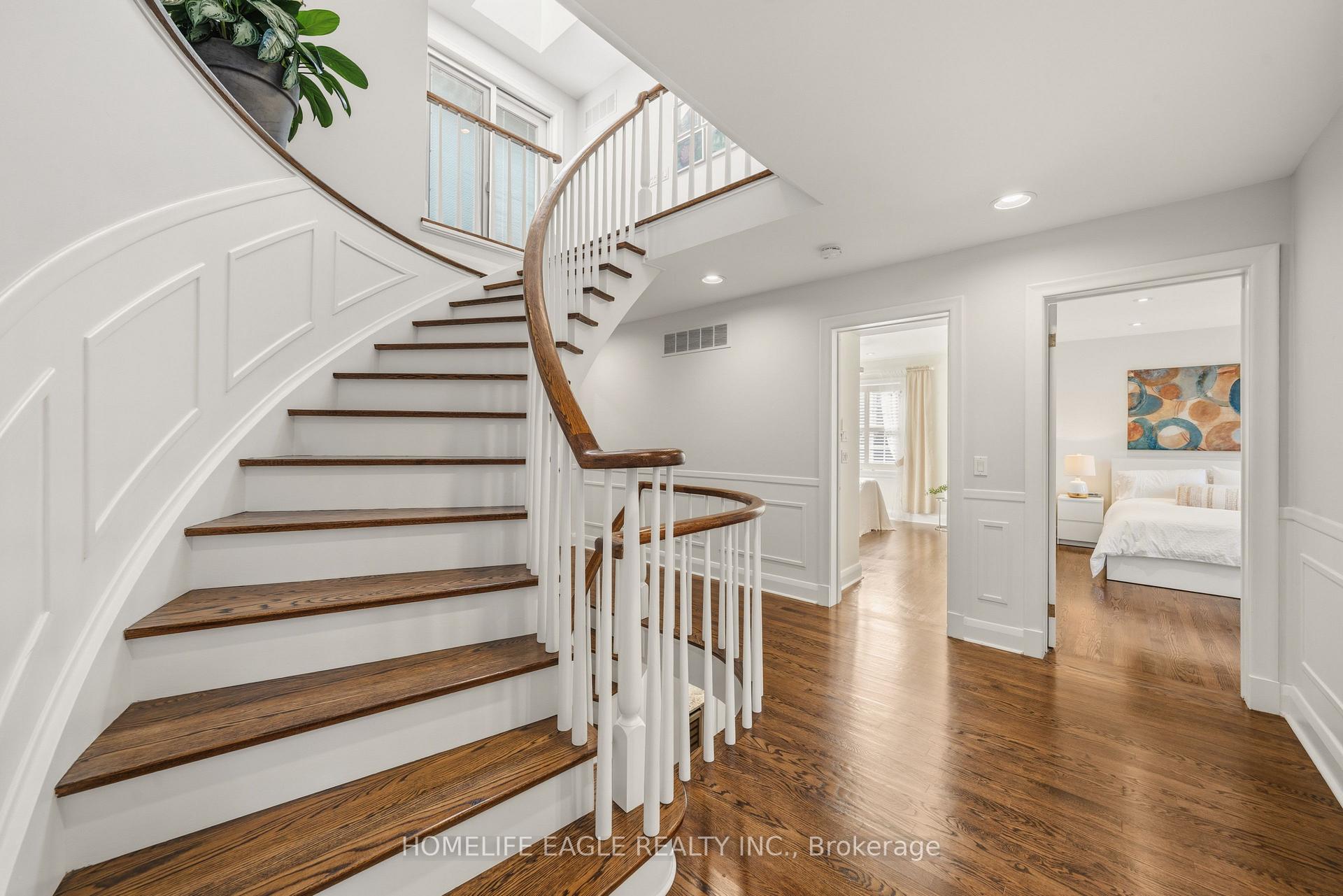 Photo 34 of 93 Hillview Road, Aurora, Aurora Village — HOMEH