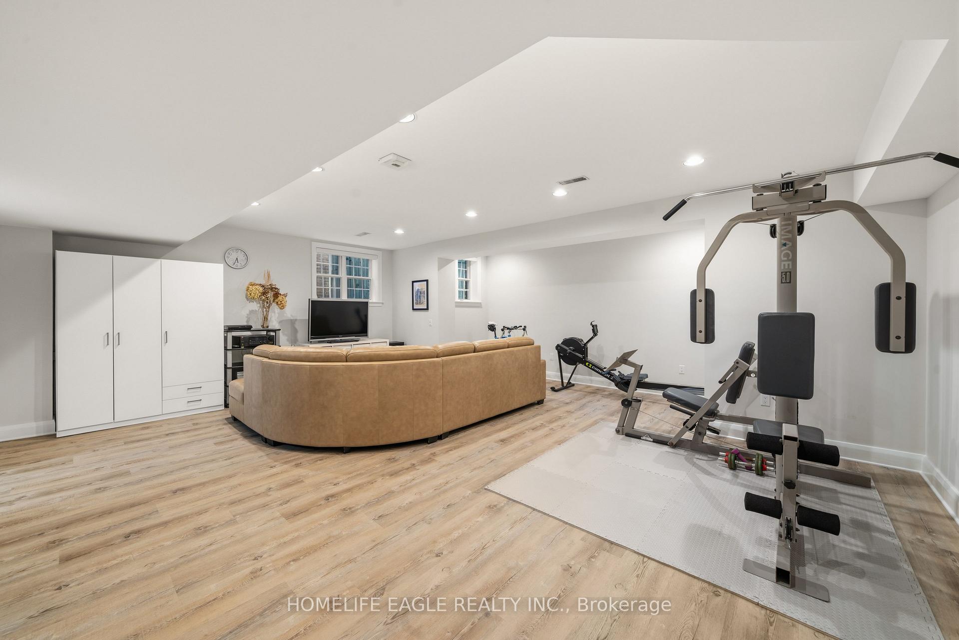 Photo 40 of 93 Hillview Road, Aurora, Aurora Village — HOMEH