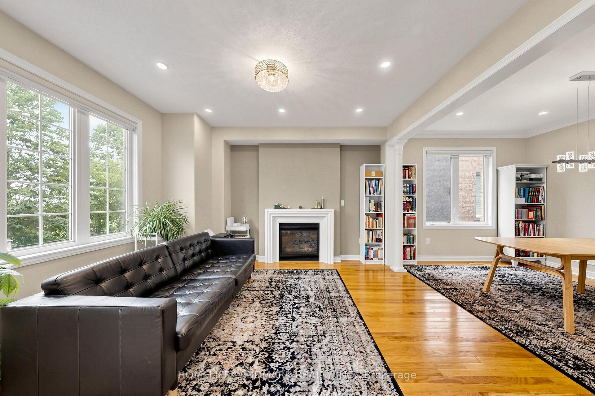 Photo 5 of 17 Shell Court, Richmond Hill, Rouge Woods — HOMEH
