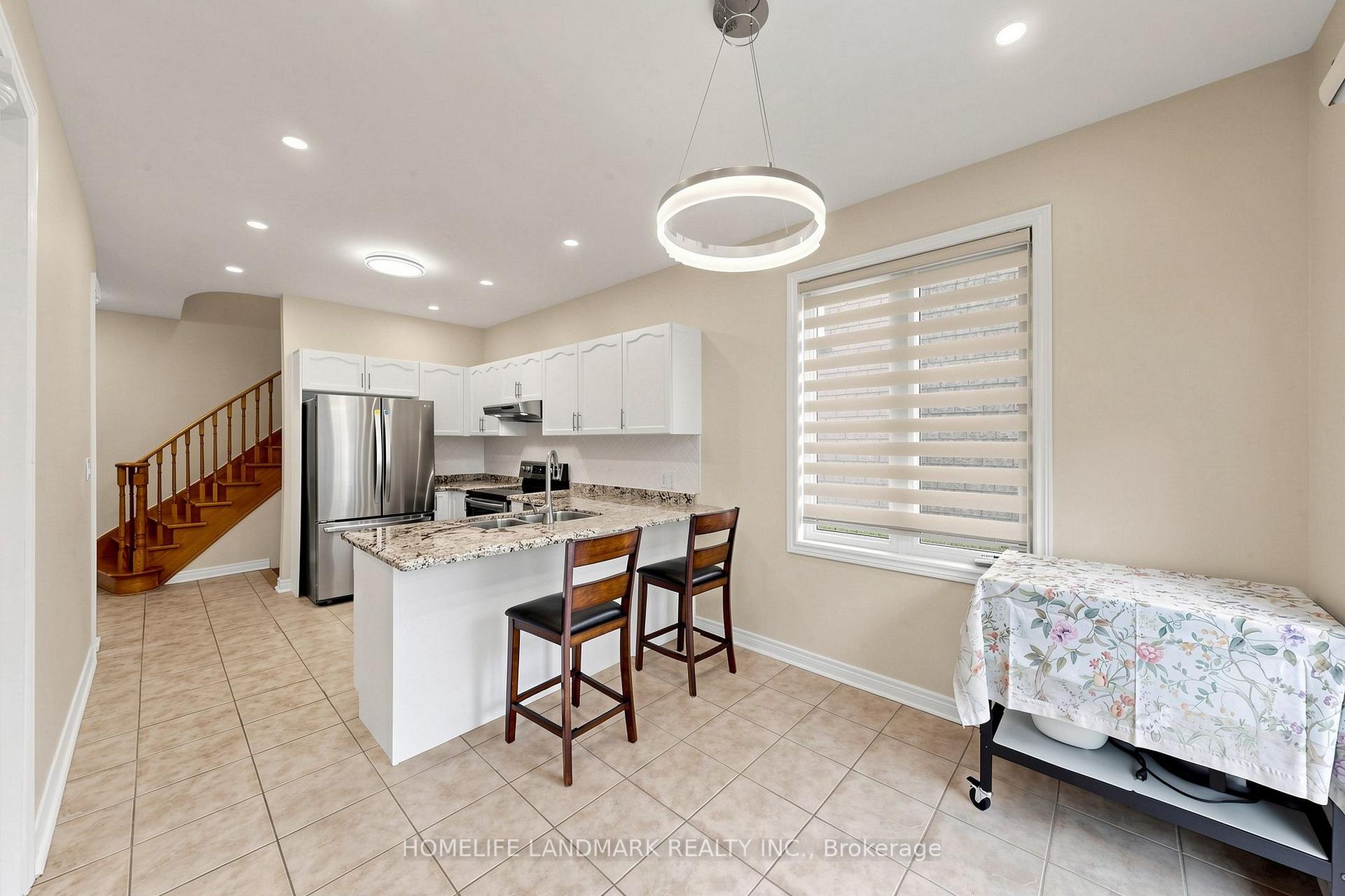 Photo 8 of 17 Shell Court, Richmond Hill, Rouge Woods — HOMEH
