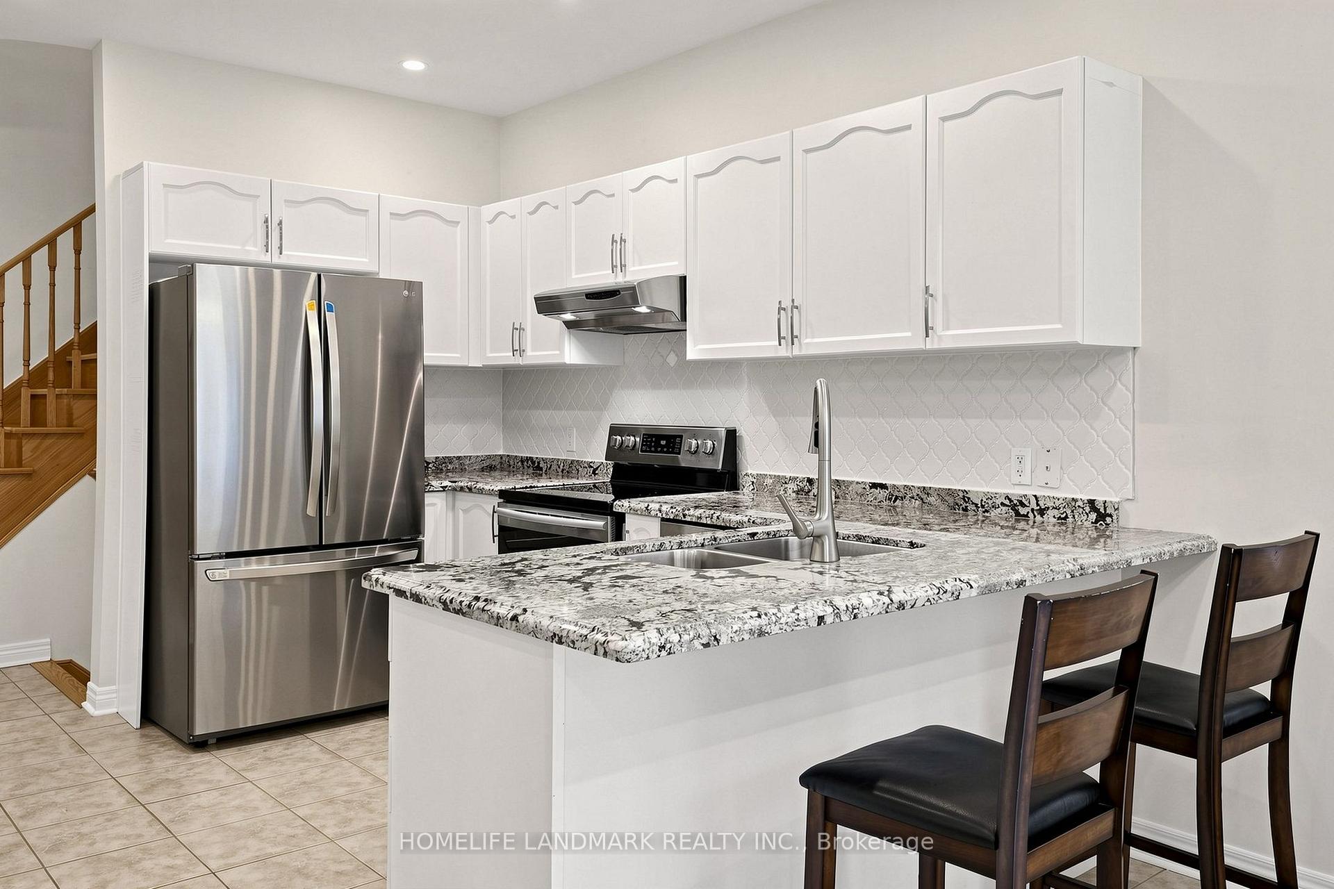 Photo 12 of 17 Shell Court, Richmond Hill, Rouge Woods — HOMEH