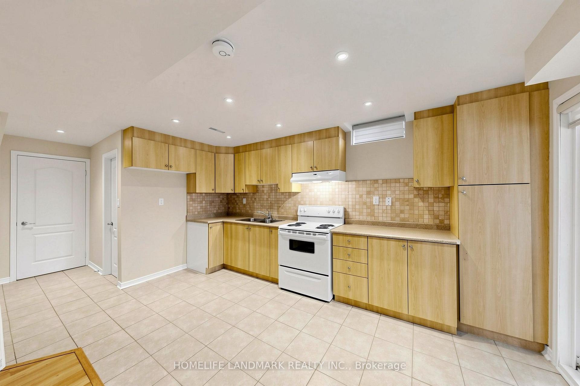 Photo 30 of 17 Shell Court, Richmond Hill, Rouge Woods — HOMEH