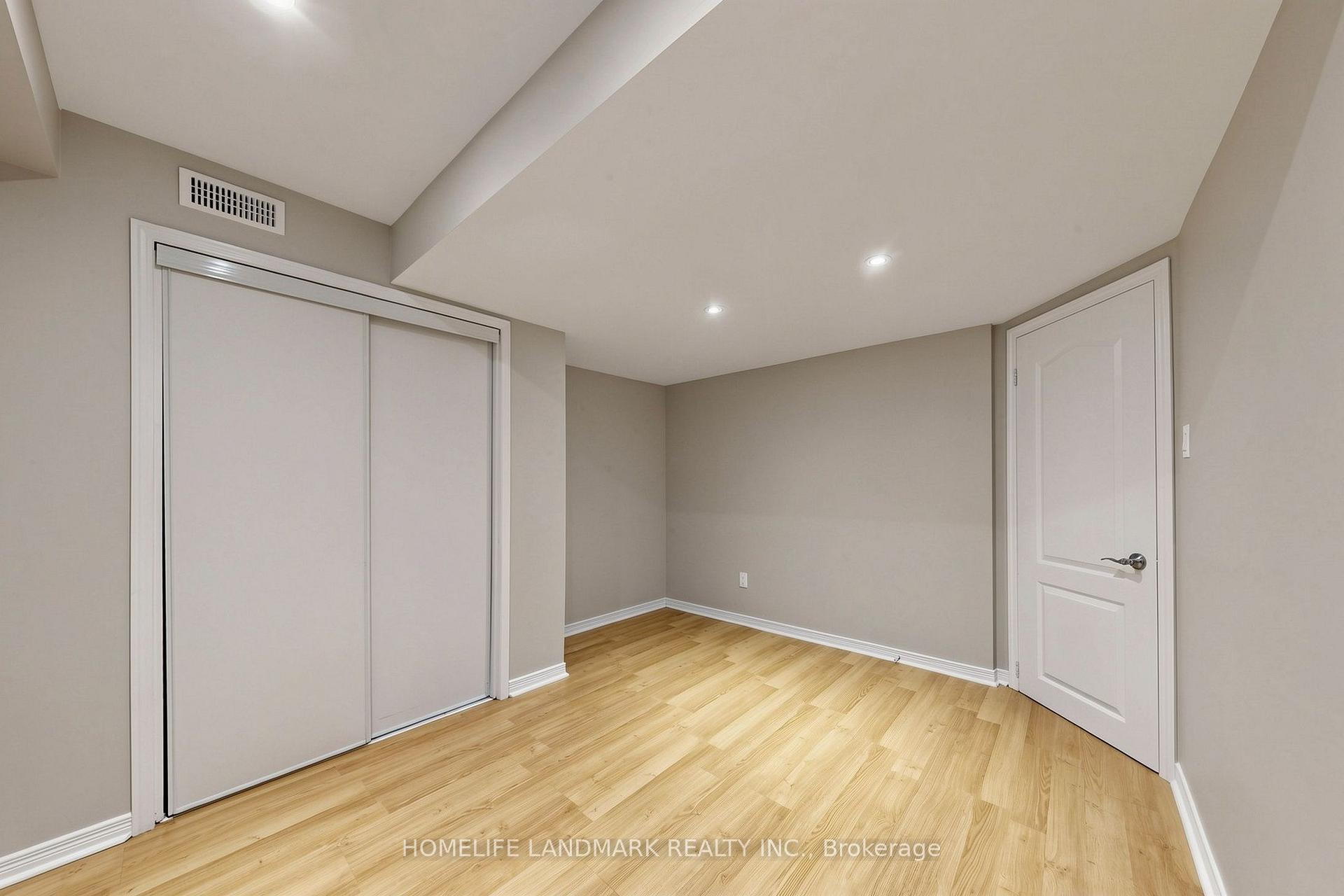 Photo 33 of 17 Shell Court, Richmond Hill, Rouge Woods — HOMEH